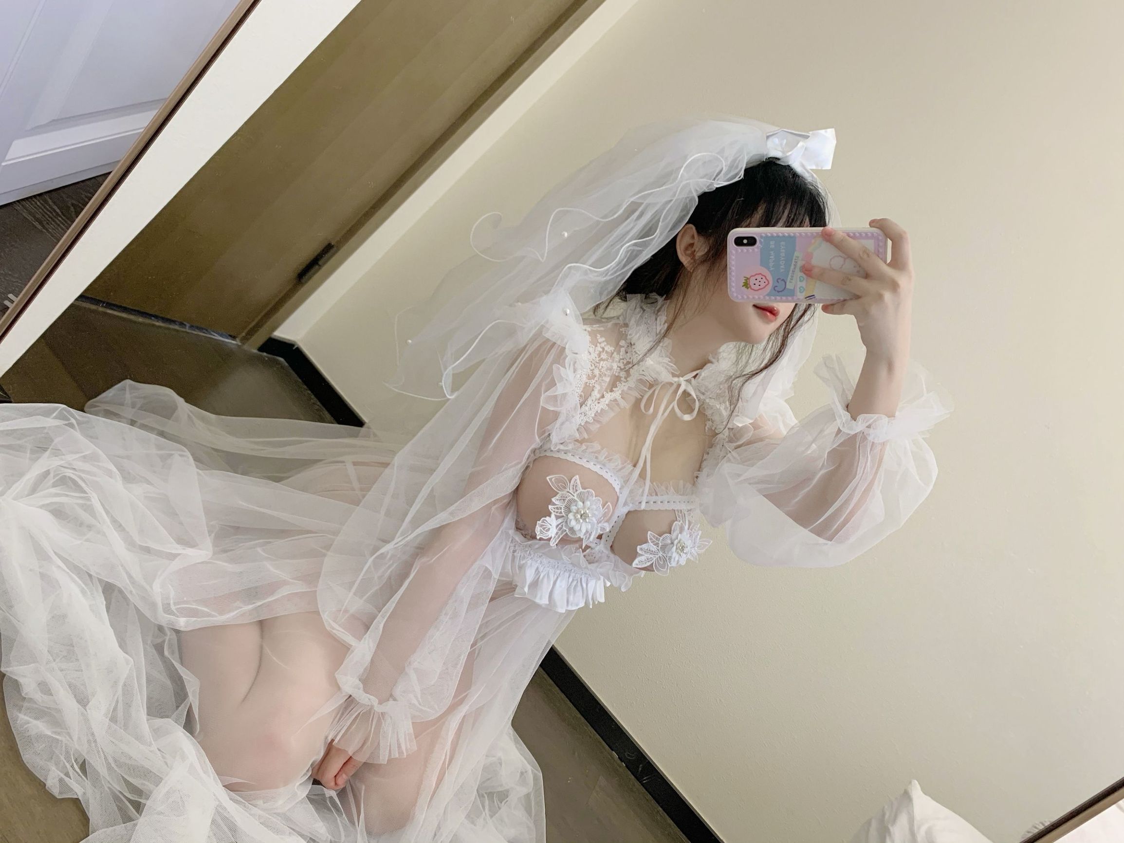 Cosplay Ảnh] Mật Đào Thiếu Nữ Là Yi Jiang - Cô Dâu