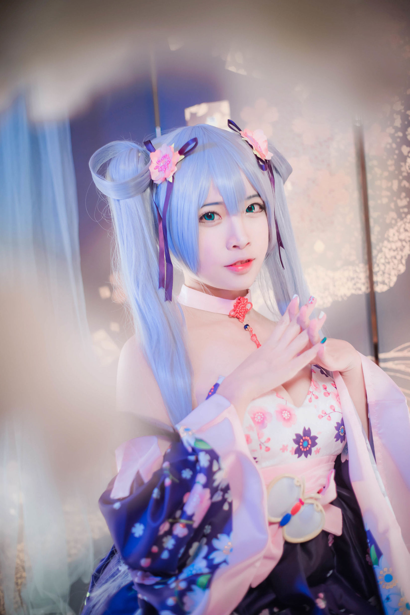 Cosplay Photos] Popular Cosplayer Er Zuo Nisa - Twin Tails