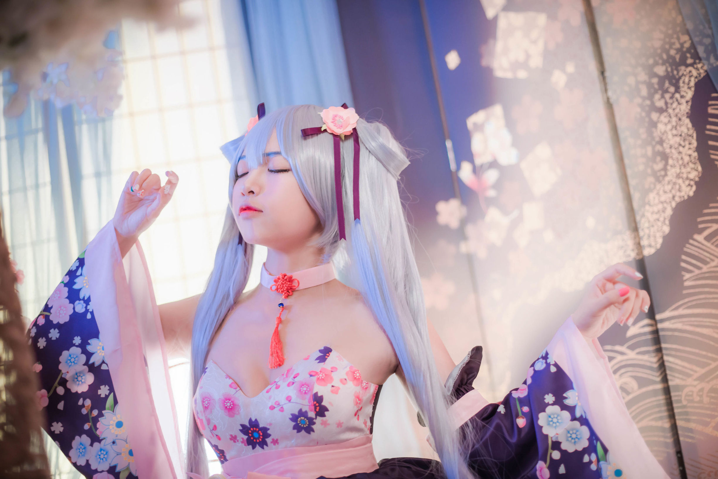 Cosplay Photos] Popular Cosplayer Er Zuo Nisa - Twin Tails