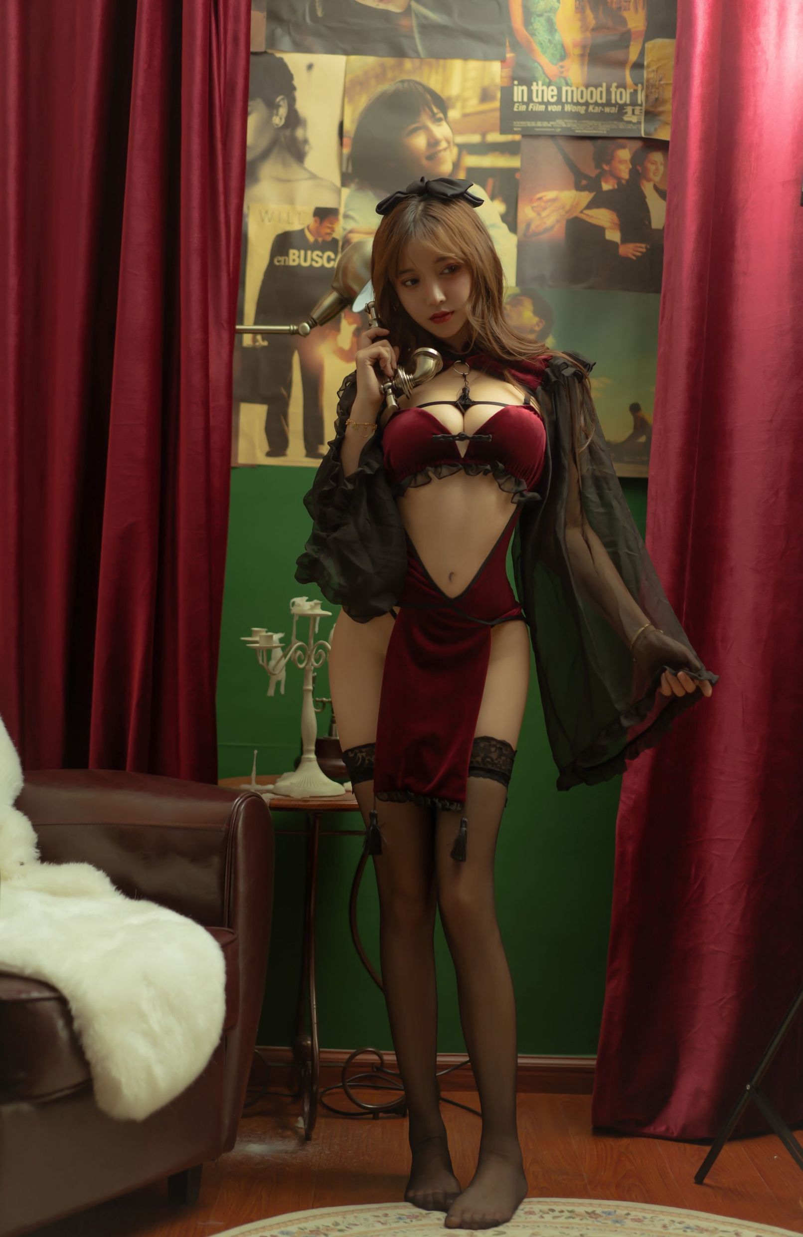 คอสเพลย์ภาพถ่าย] โดวยูมิเซี่ยนเซี่ยนซามะ - ชุดกี่เพ่าผ้ากำมะหยี่แดง