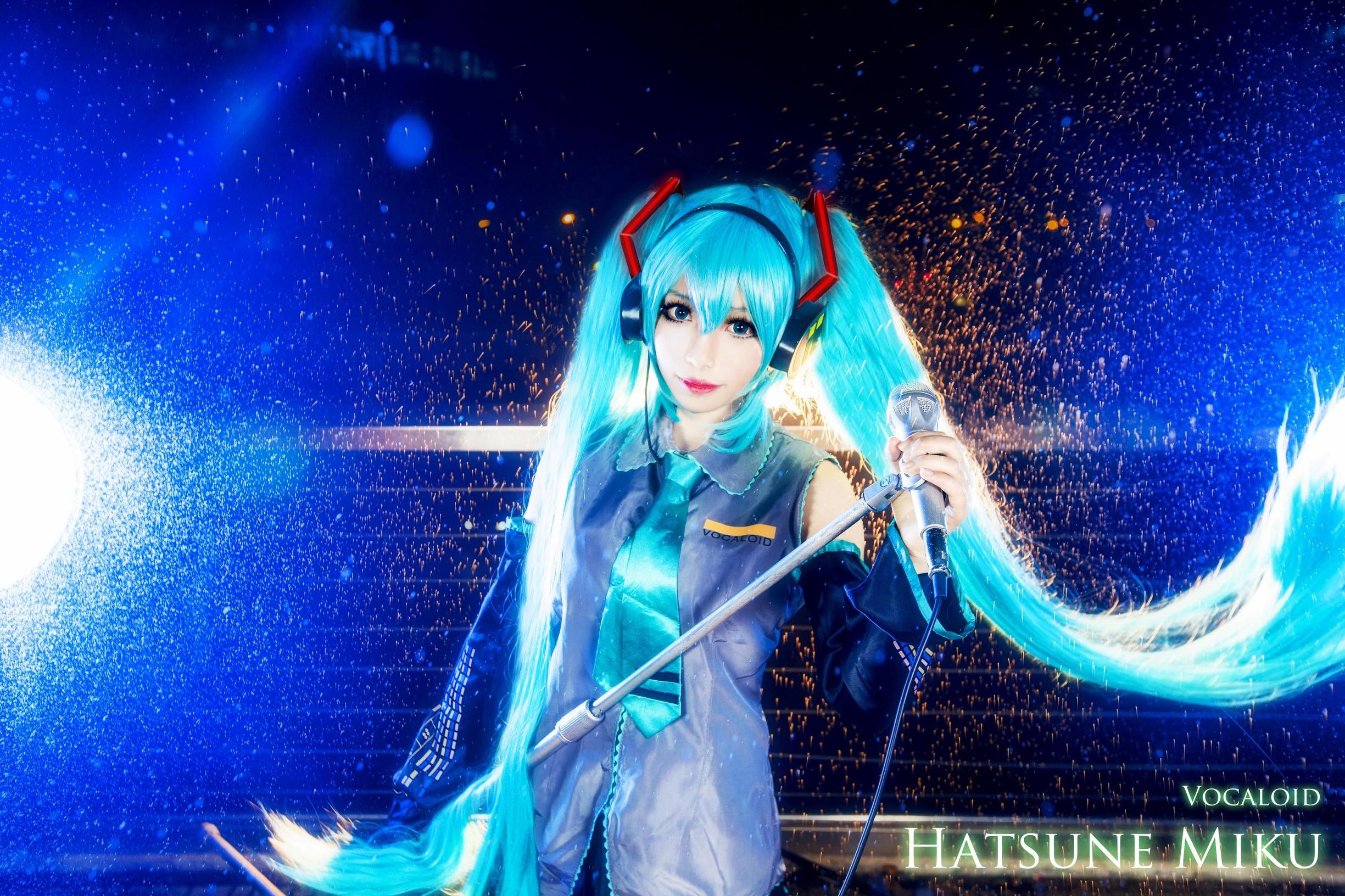 Cosplay Ảnh] Moe Mei Bạch Dị Tử Giáo Chủ - VOCALOID