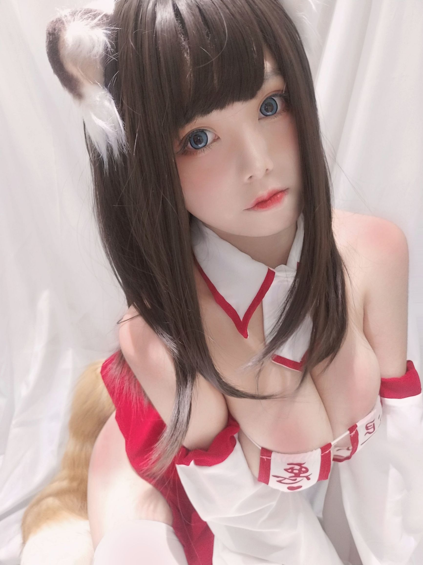 [Cosplay写真] 萌系小姐姐蜜汁猫裘 - 巫女小狐狸