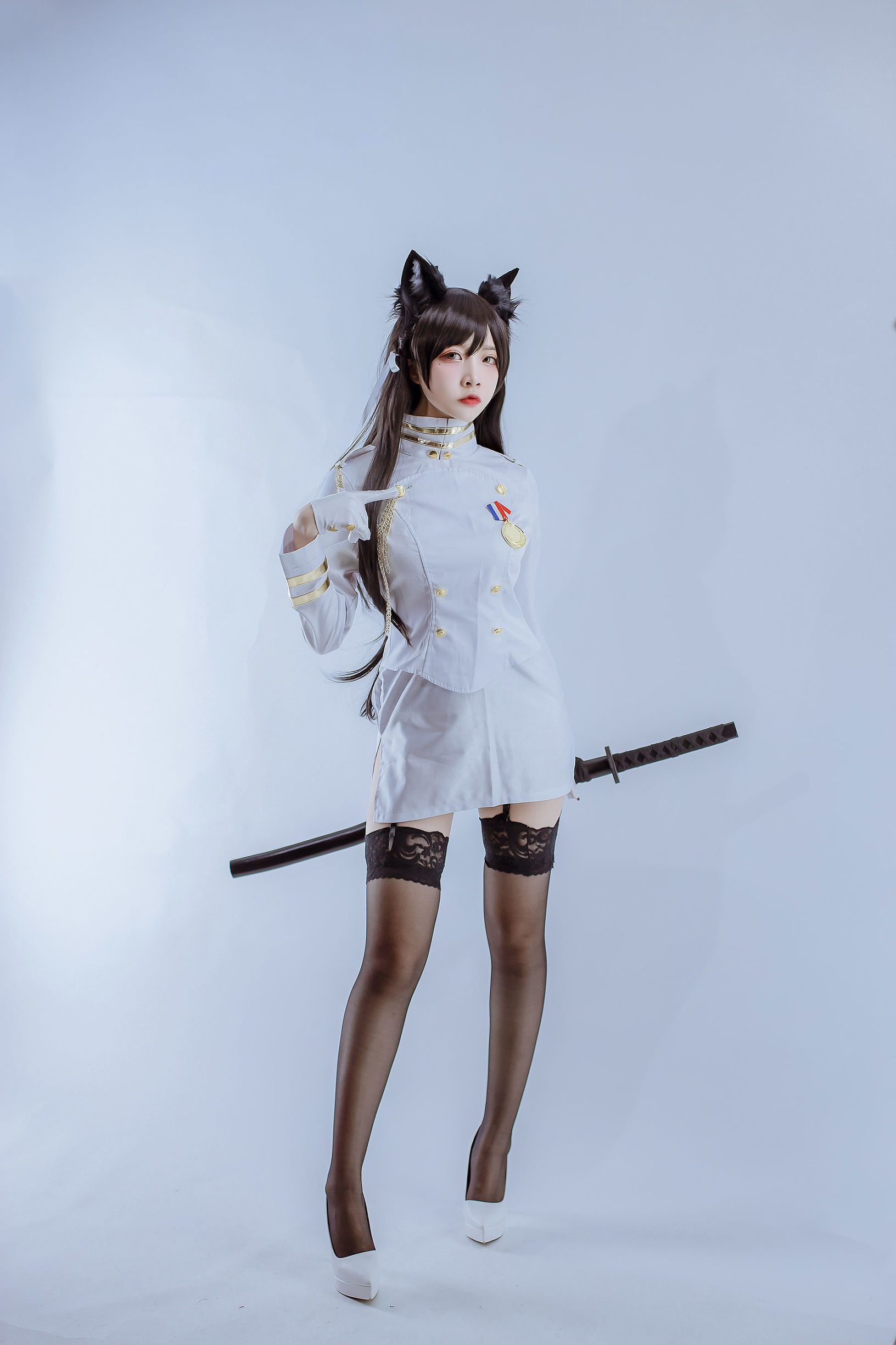 Cosplay Photos] Popular Coser Er Zuo Nisa - Azur Lane Atago Military Uniform