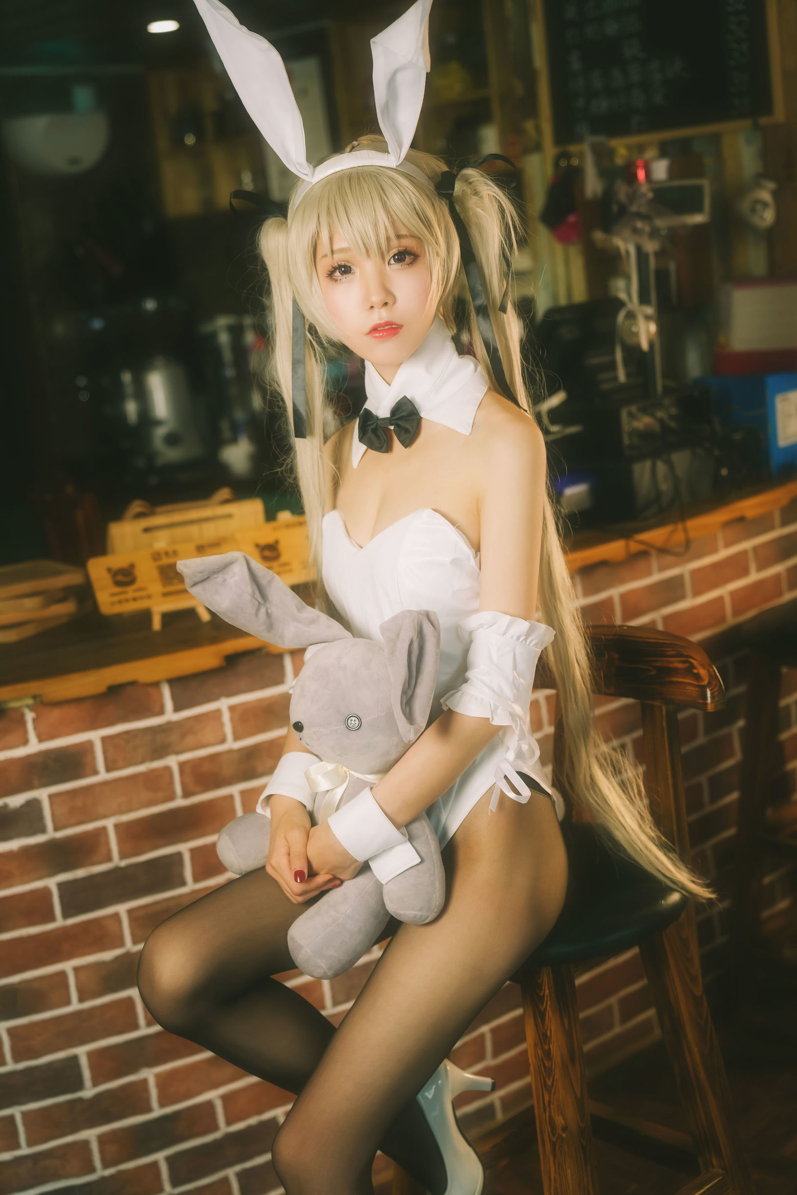 Cosplay Photo] Anime Blogger Shui Miao Aqua - Qiong Mei Bunny Girl