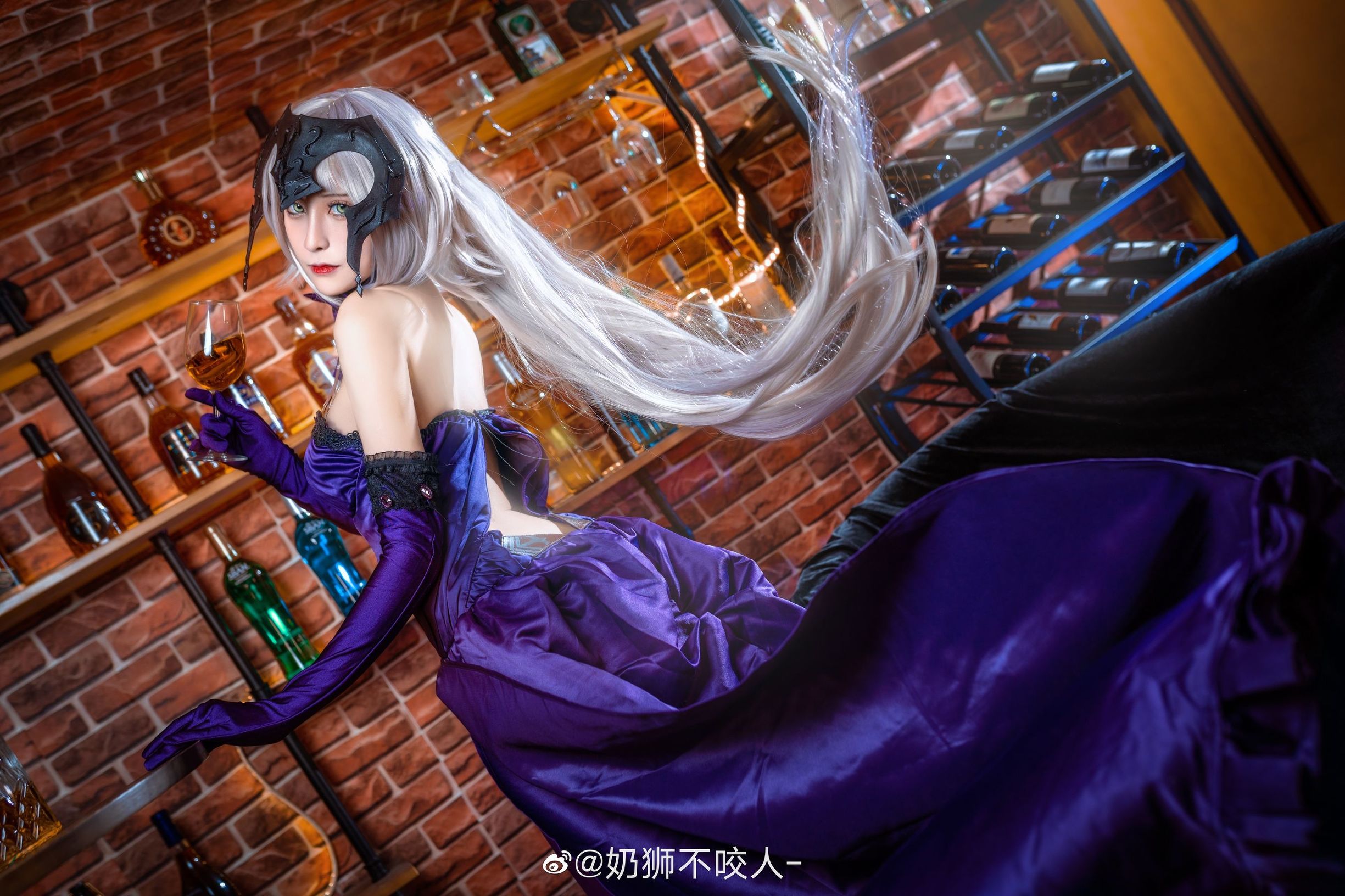 Cosplay寫真] 奶獅不咬人 - 黑貞德