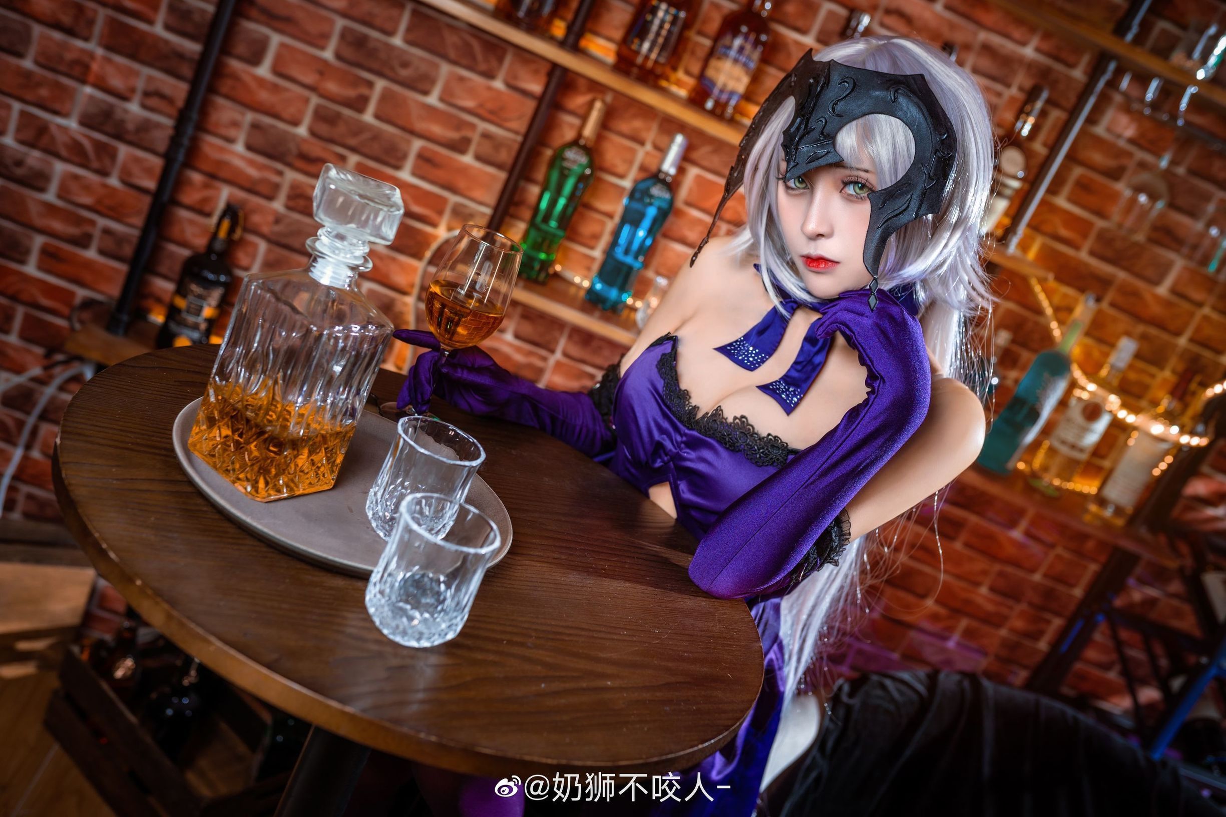 Cosplay寫真] 奶獅不咬人 - 黑貞德