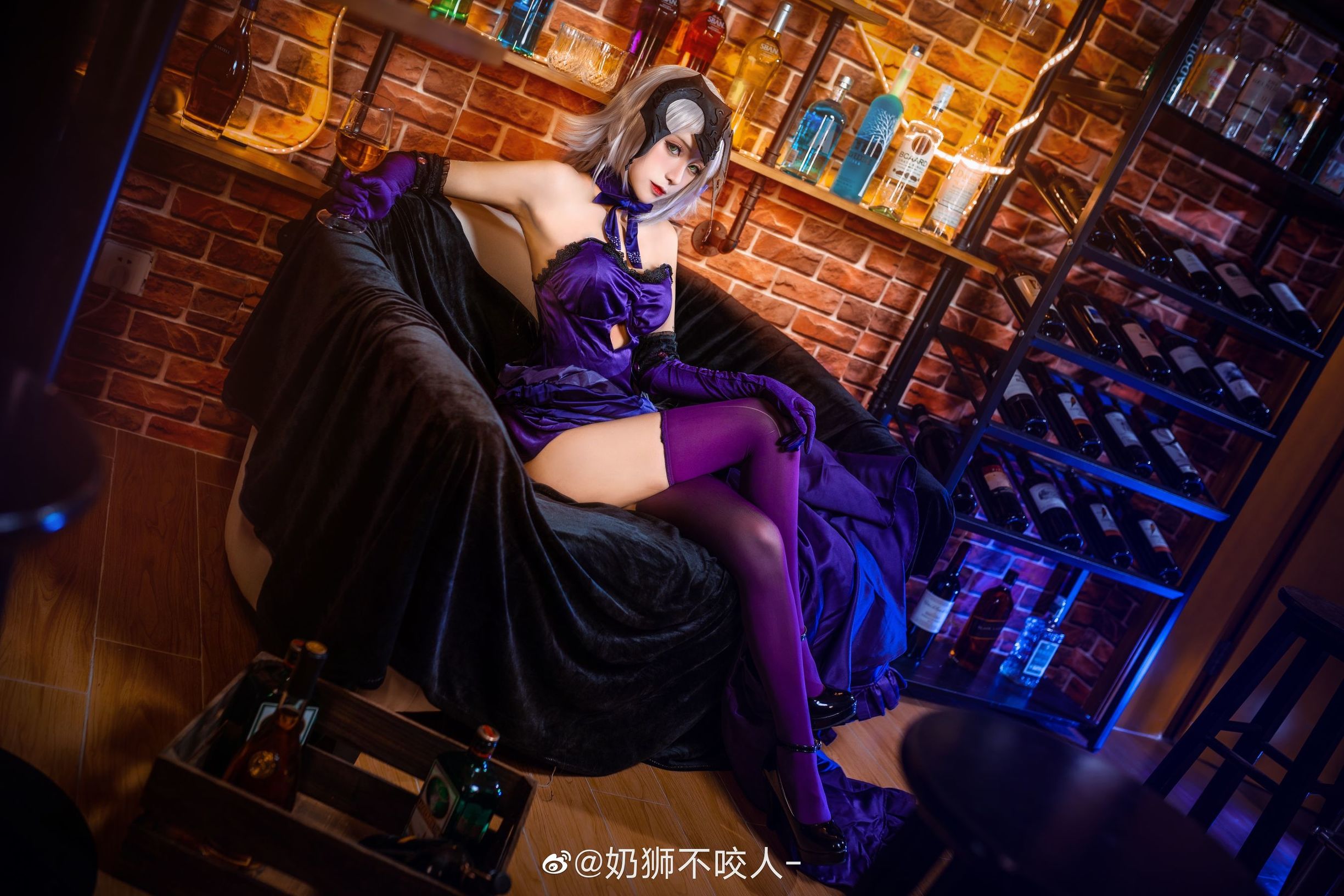 Cosplay寫真] 奶獅不咬人 - 黑貞德