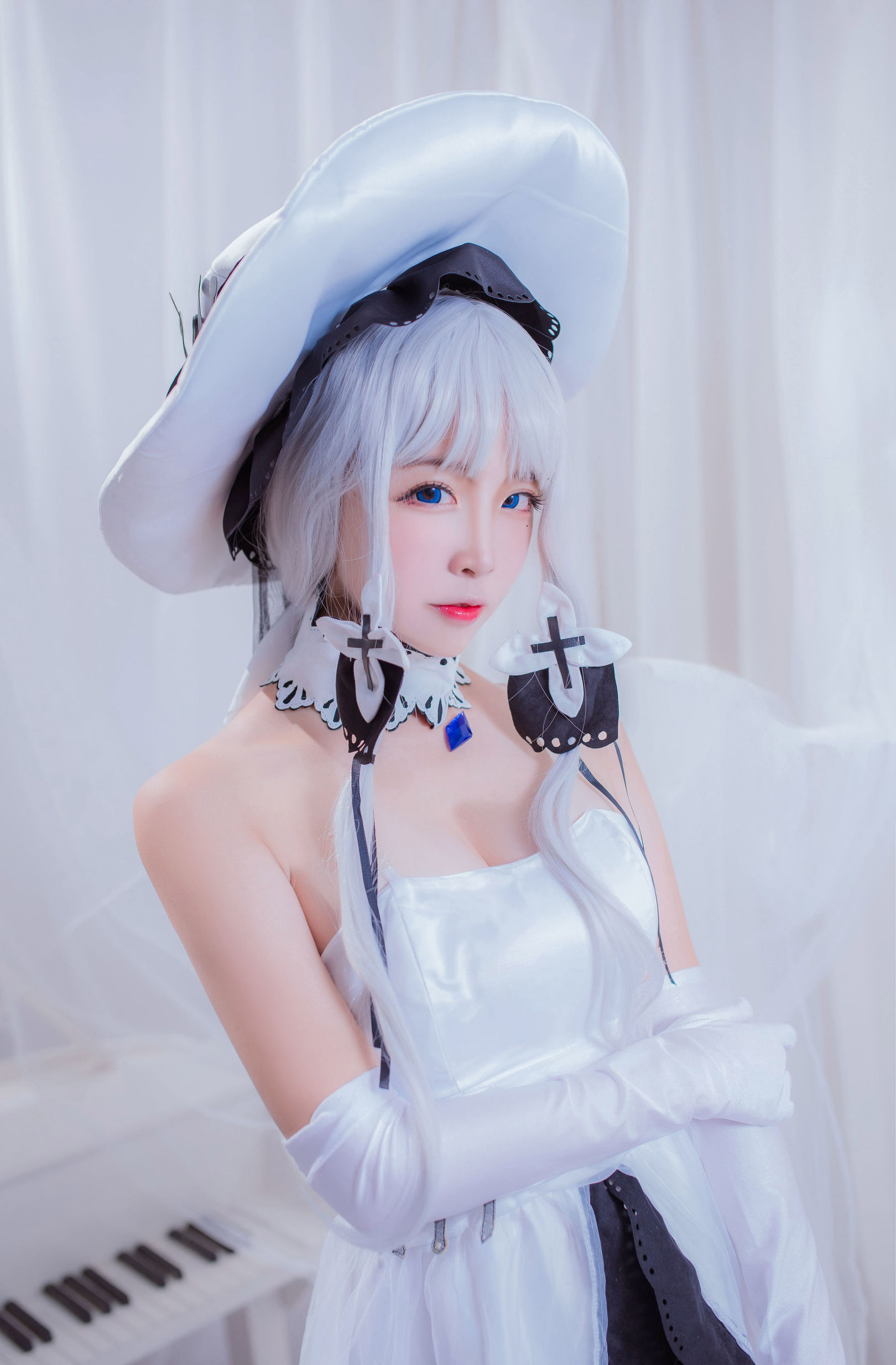 Cosplay Photos] Popular Cosplayer Er Zuo Nisa - Azur Lane Glorious