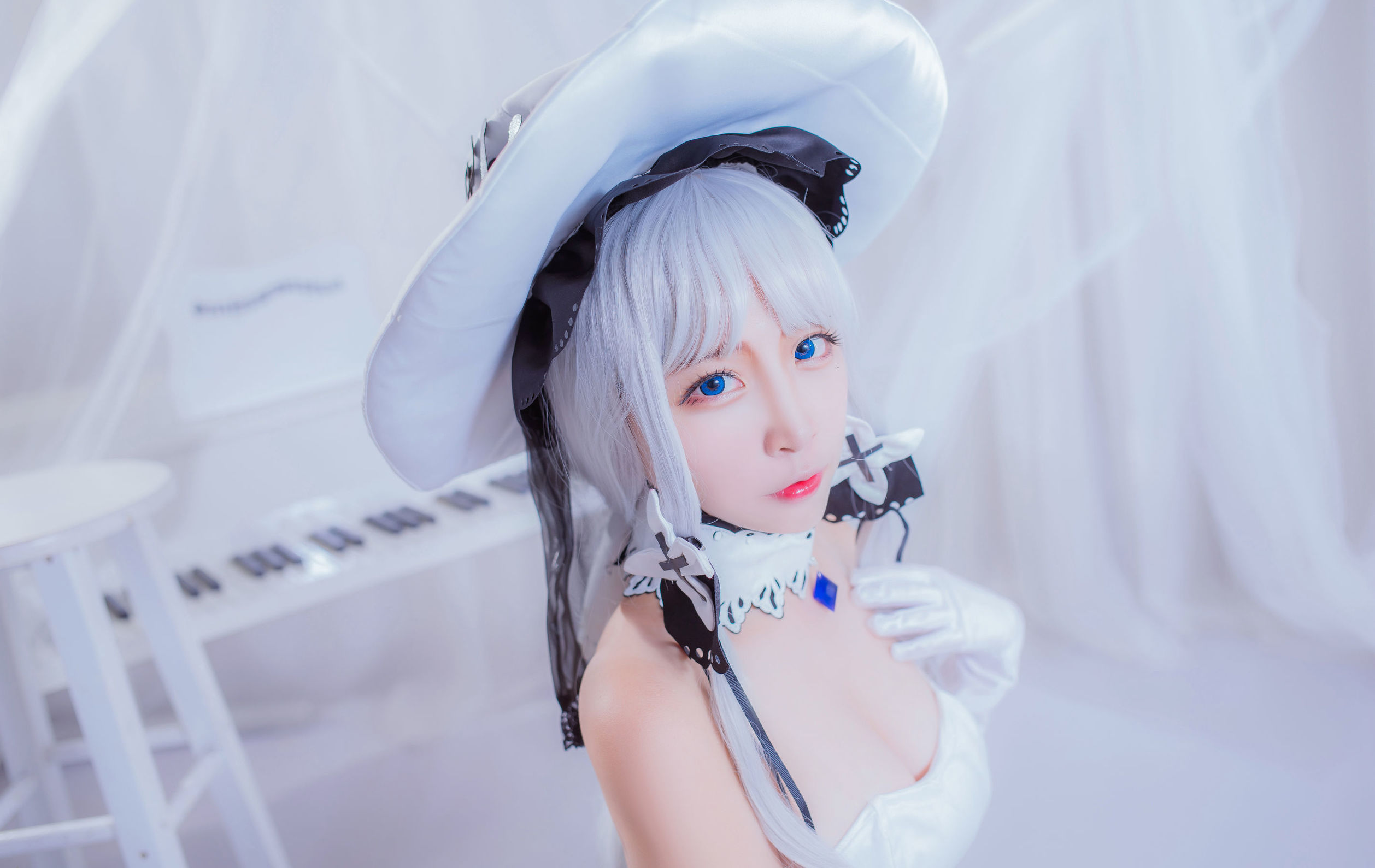 Cosplay Photos] Popular Cosplayer Er Zuo Nisa - Azur Lane Glorious