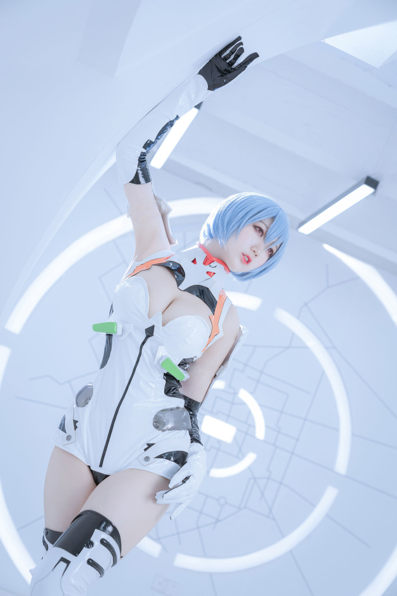 Cosplay Ảnh] Zhou Ji là thỏ thỏ dễ thương - Ayanami Rei Bạch Chiến