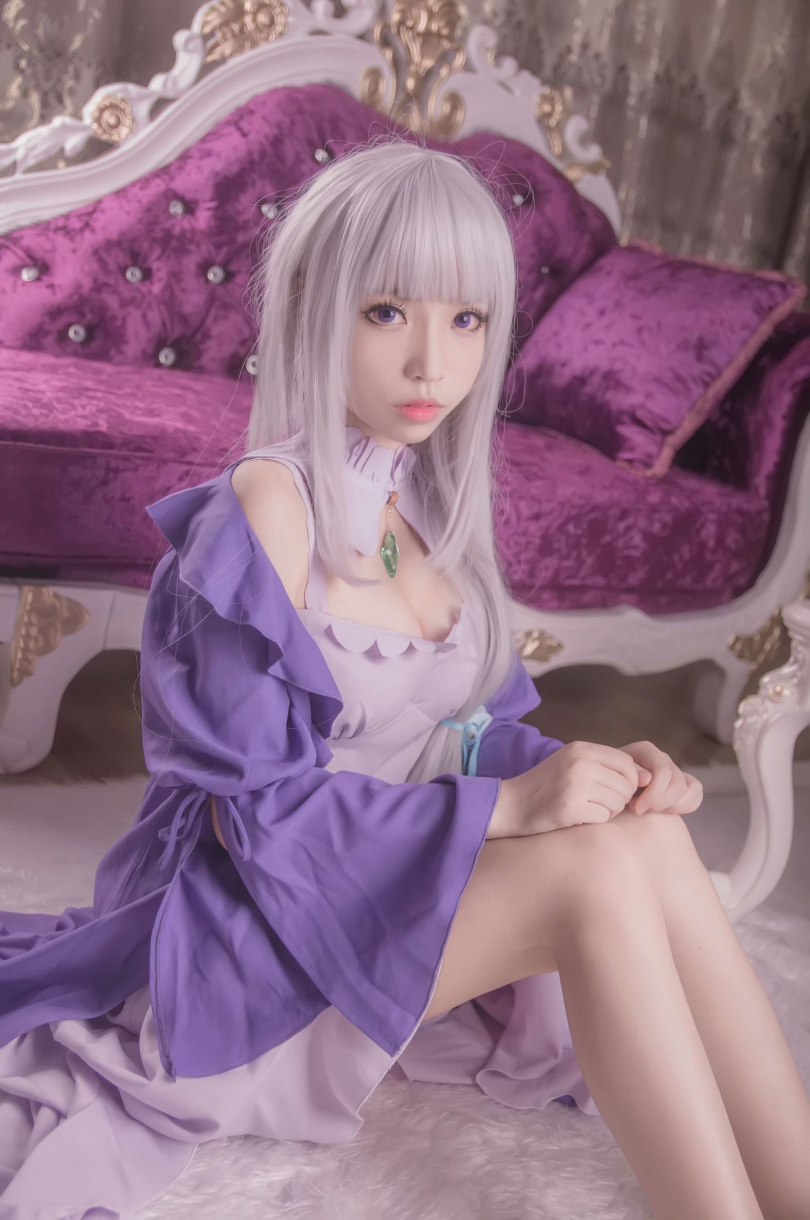 Cosplay Ảnh] Moe Mei Bai Yi Zi Giao Chu - RE: Bắt Đầu Cuộc Sống Ở Thế Giới Khác Emilia