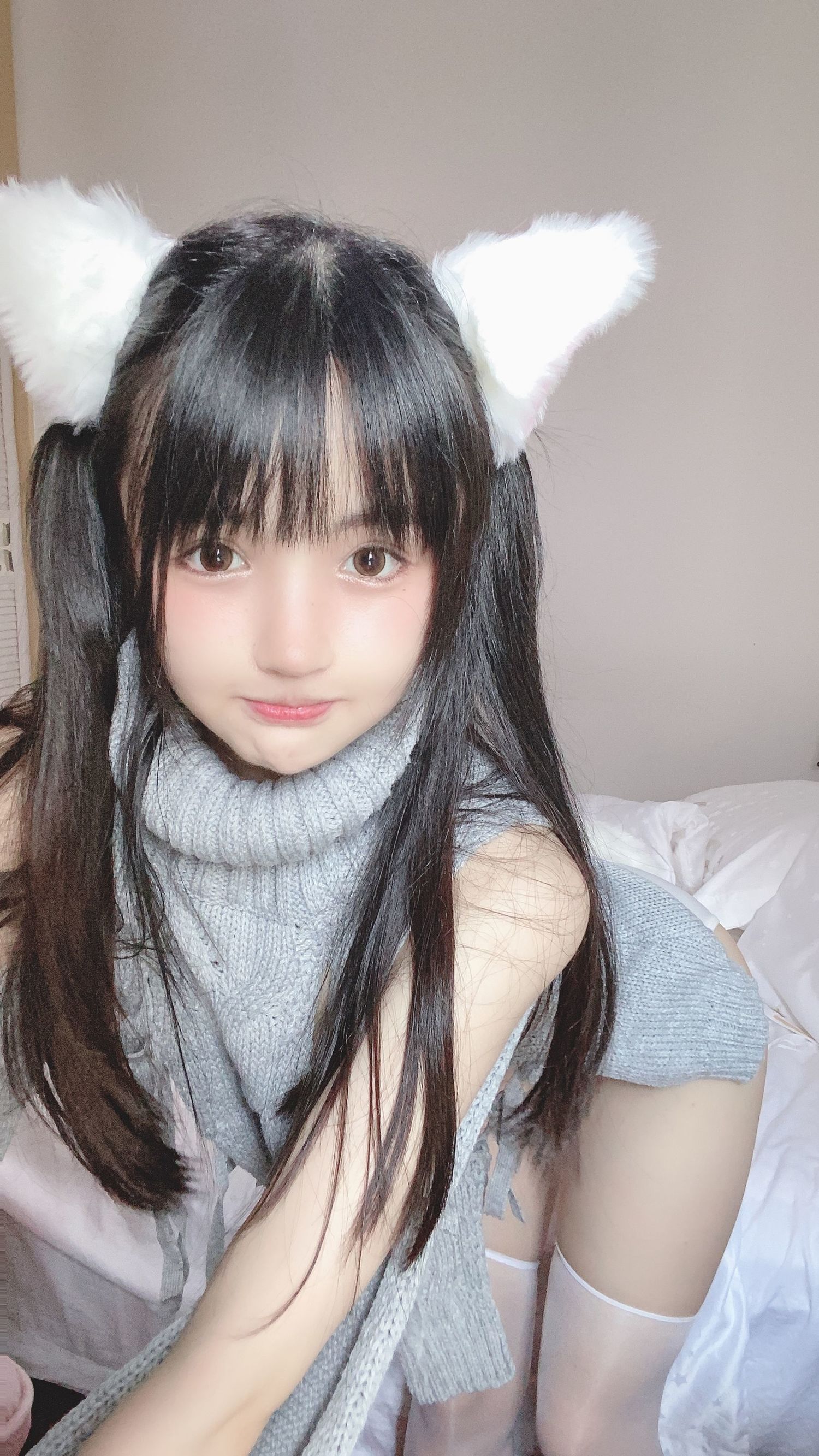 [网红COSER] 桜井宁宁 - 白い猫ちゃん