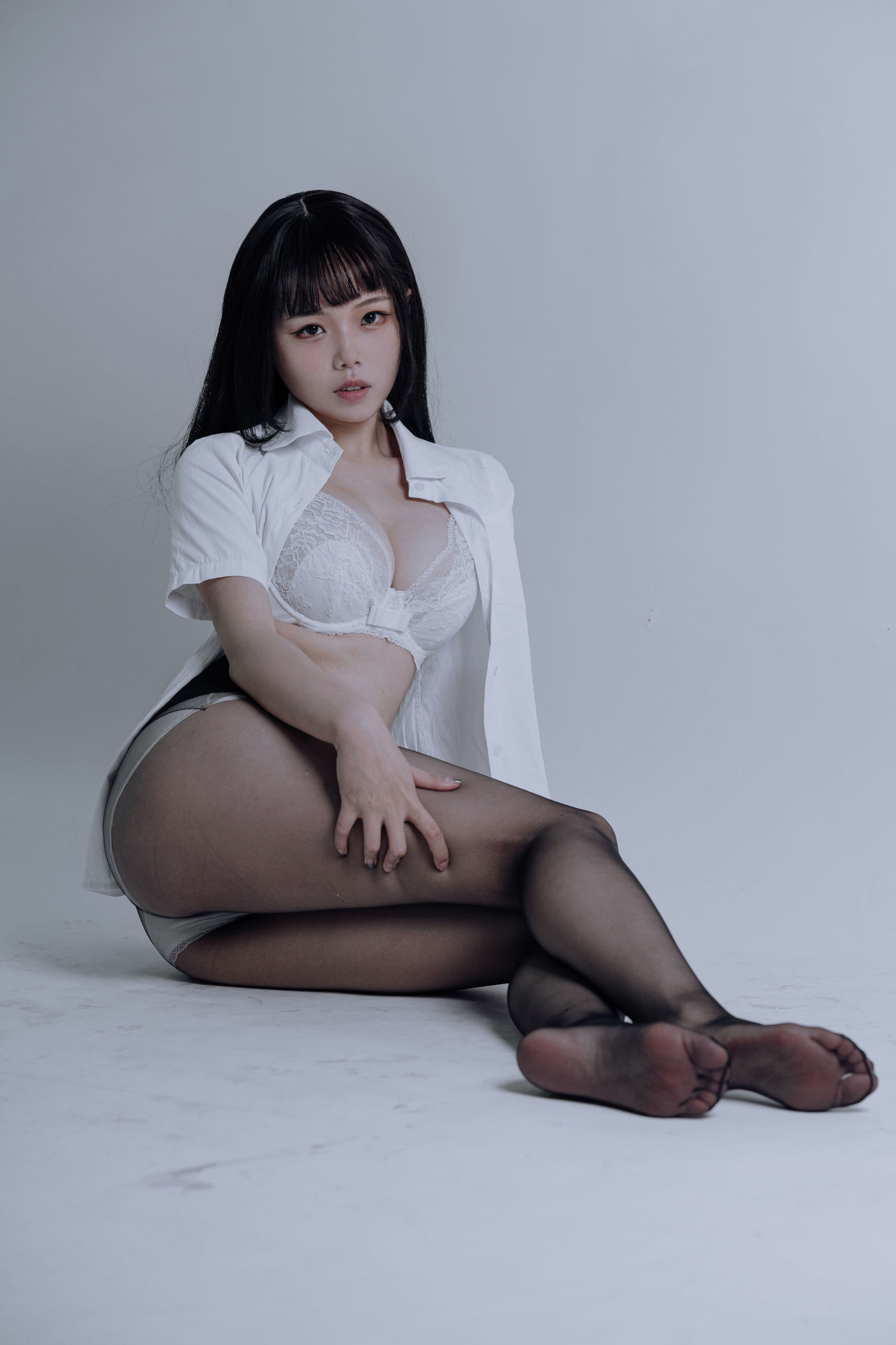 Internet Celebrity Cosplayer July Meowzi - JK Black Silk