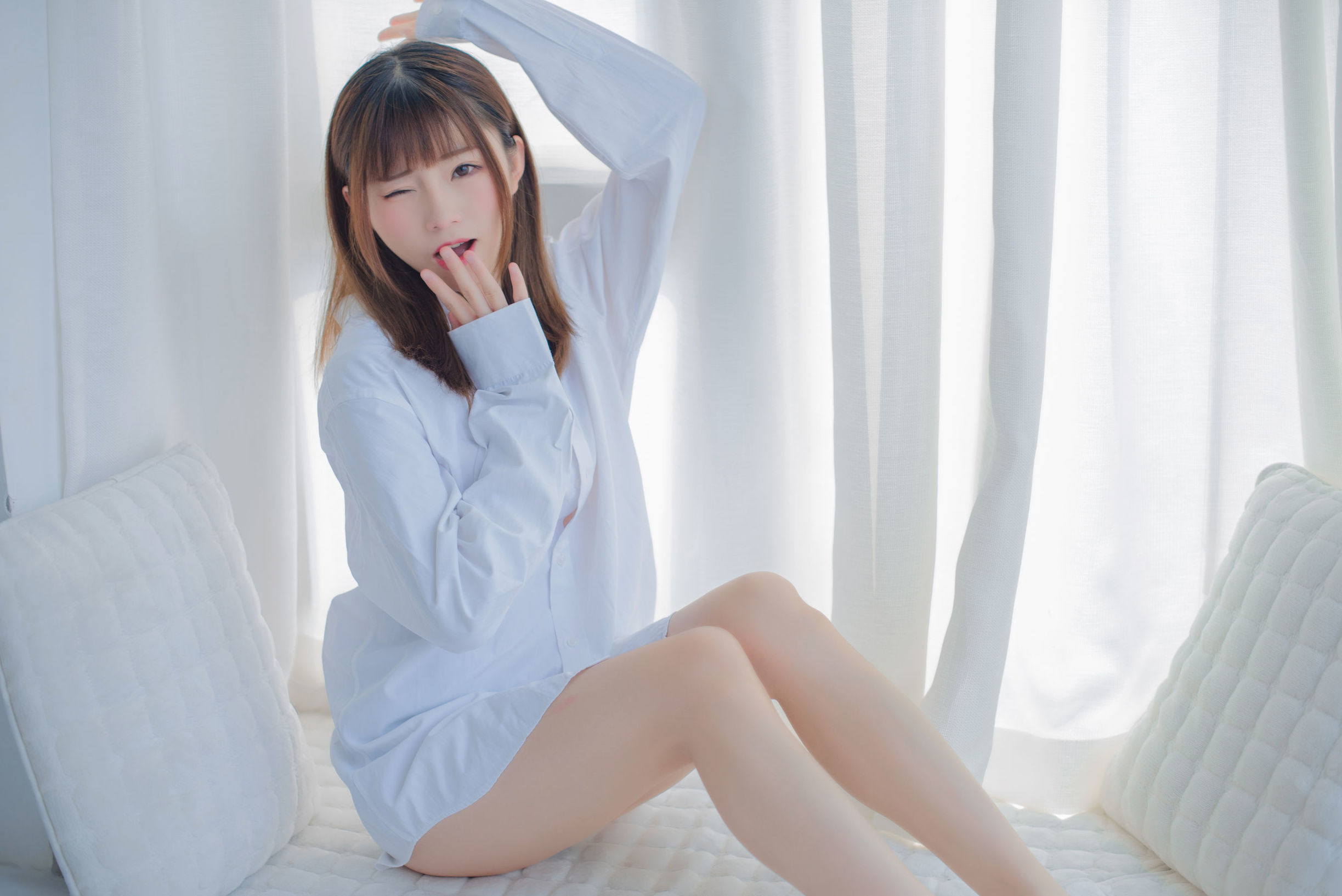 [网红COSER] 动漫博主Kitaro_绮太郎 - 白衬衫