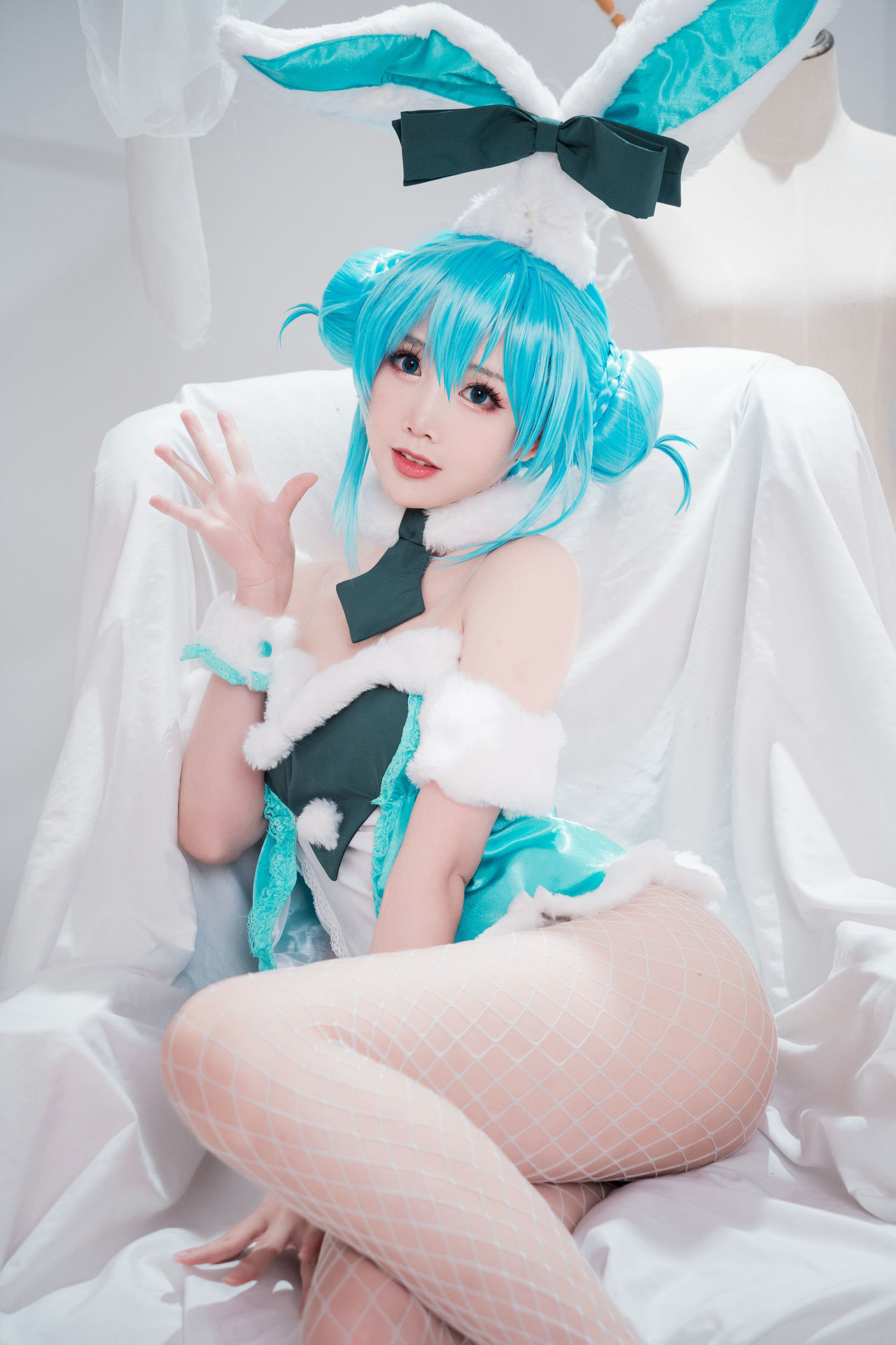 Coser Ngôi Sao Mạng] Coser Dễ Thương Phổ Biến Mianbing Xianer - Hatsune Thỏ Nữ Lang