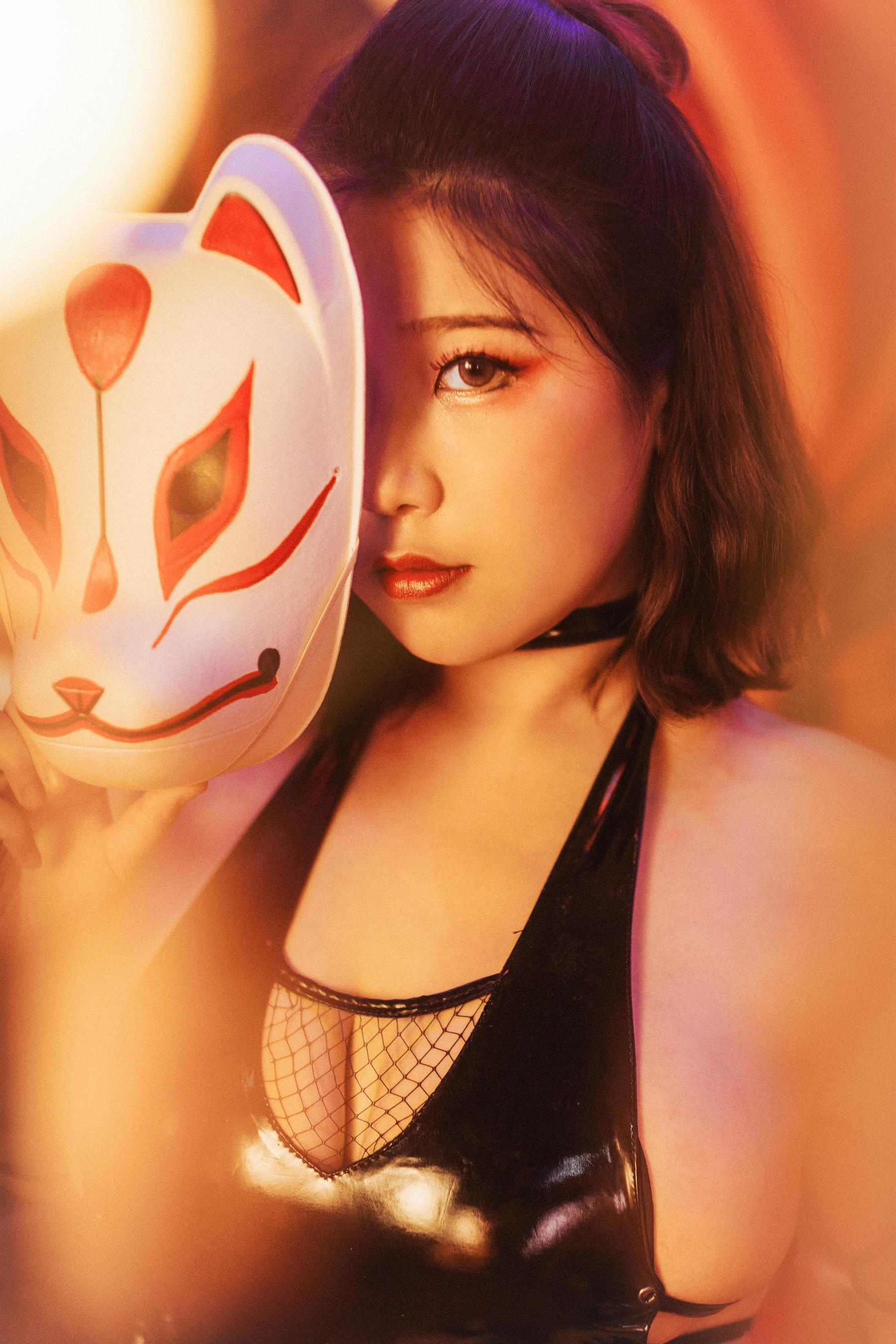 คอสเพลย์] บล็อกเกอร์อนิเมะ มูหลิง Mu0 - แผ่นเสียงดำ