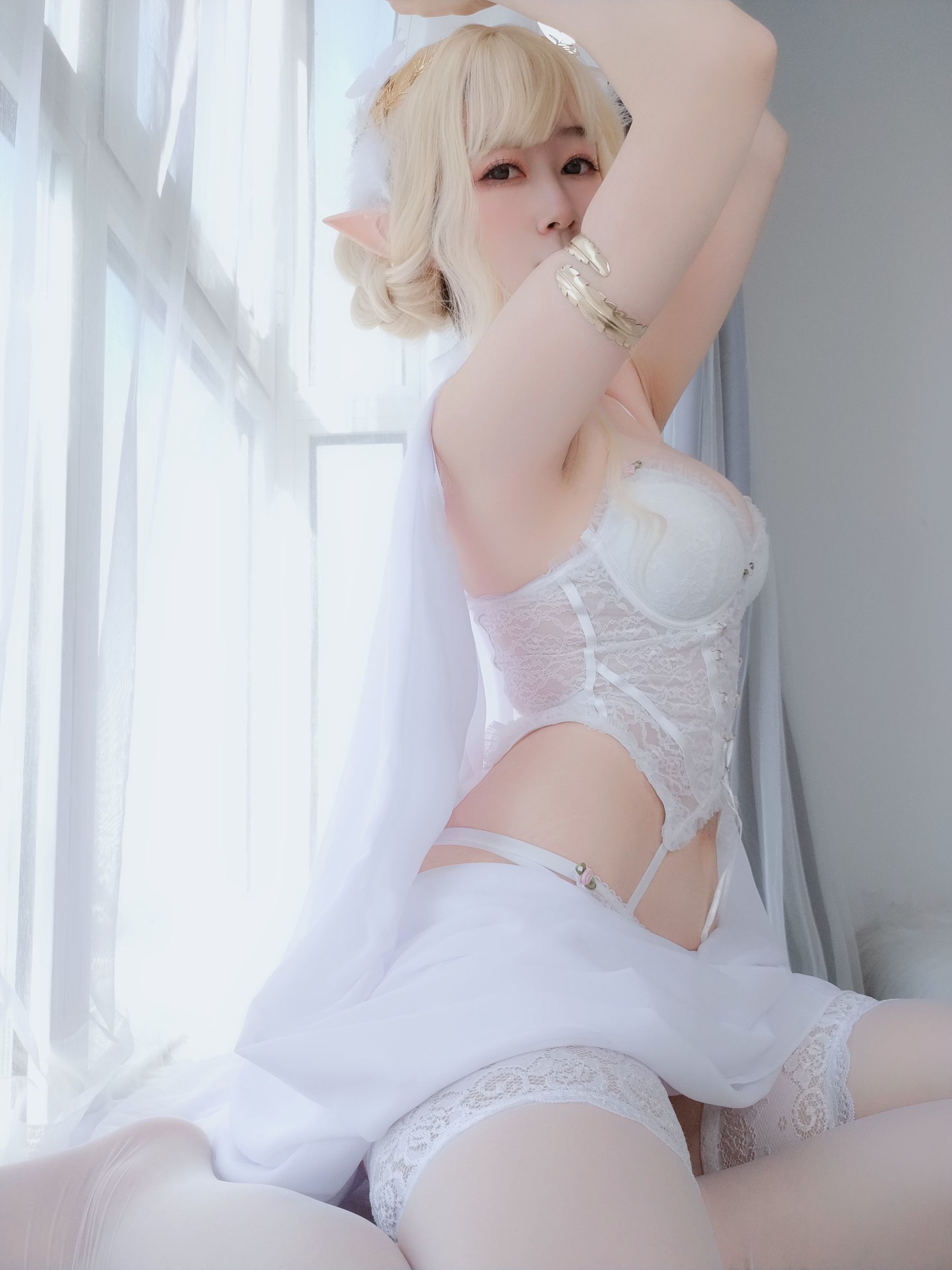 Cosplay] Coser Tiểu Thư Bạch Ngân - Tiểu Bạch Dương