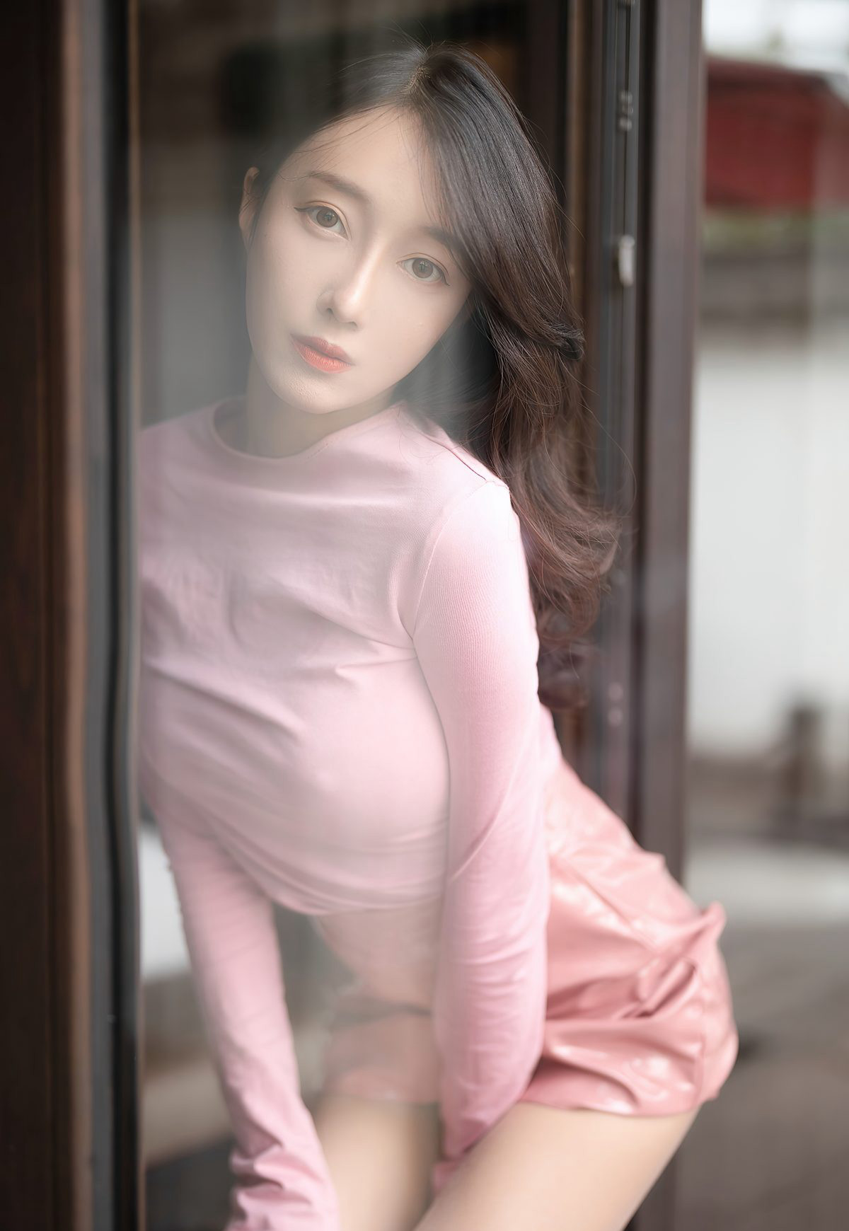 尤蜜荟2021玥儿玥超高颜值极品大胸肉丝袜美腿床上风骚写真