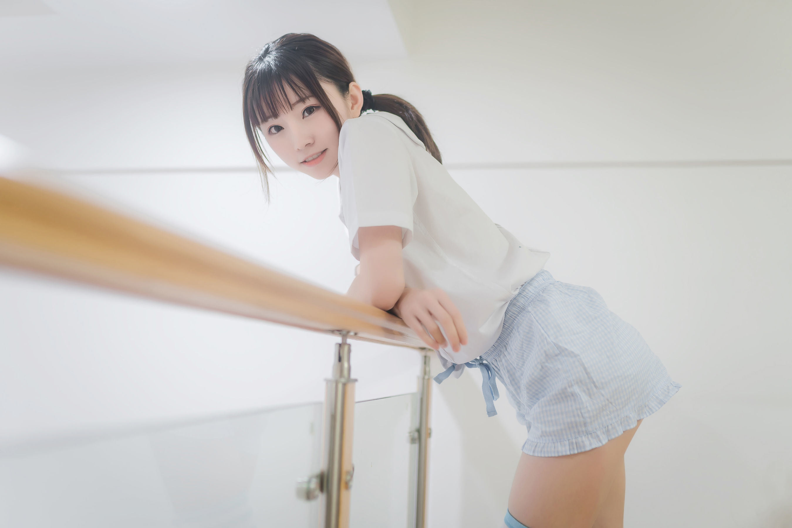 Cosplay] Anime Blogger Kitaro - Blue and White Striped Socks