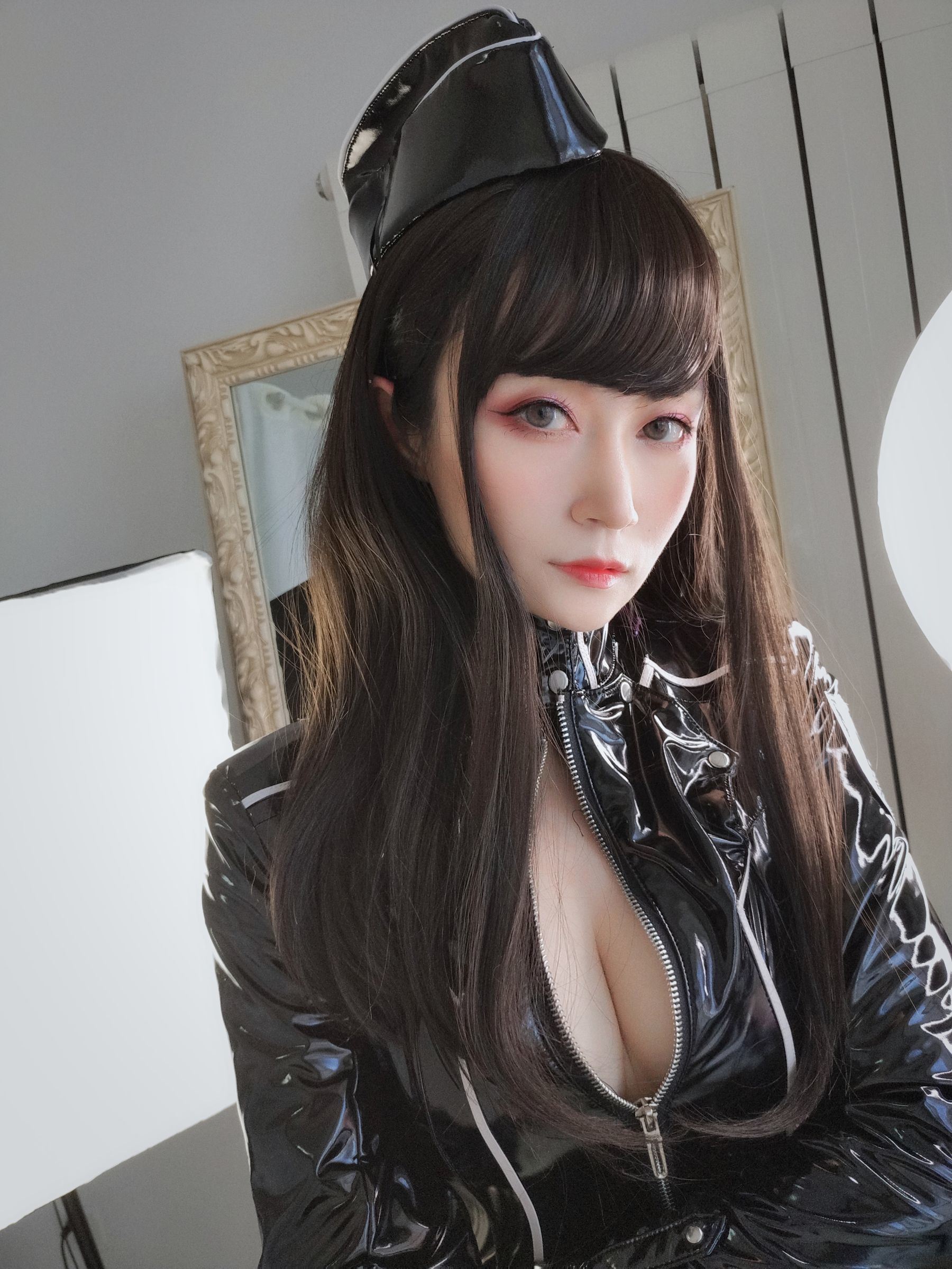 Cosplay] Coser Tiểu tỷ tỷ Bạch Ngân - Sĩ quan Truyền thông