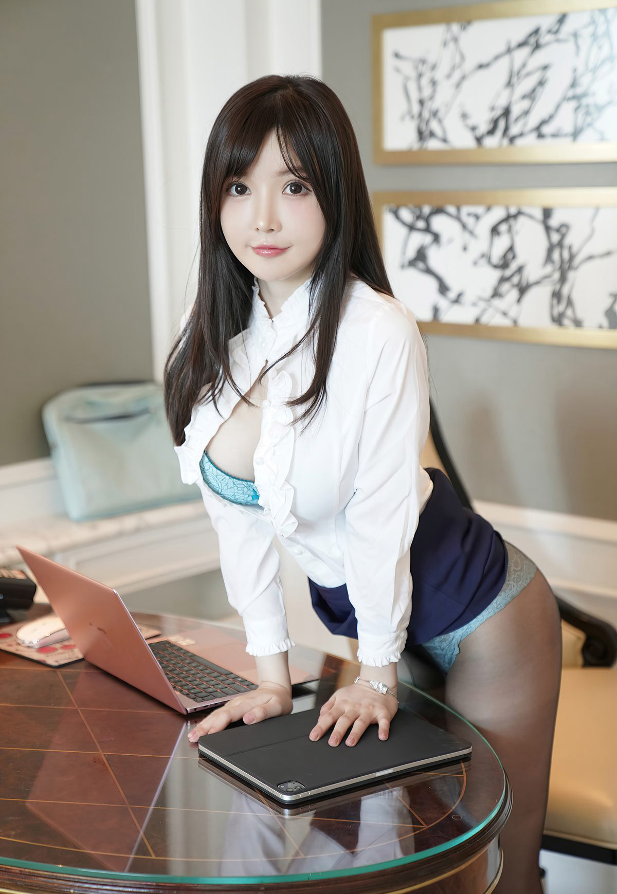 Series Nuo Mei Zi: Nữ thư ký văn phòng gợi cảm, mặc tất đen cao gót, ngực trần xinh đẹp 2021.