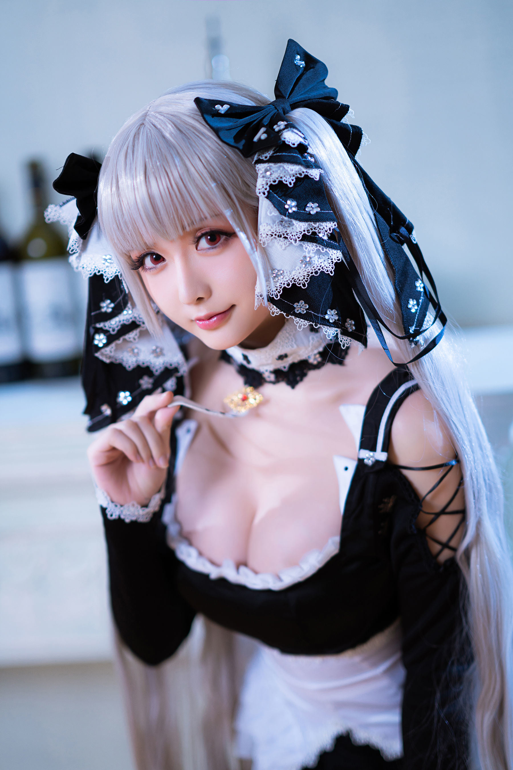 [COS福利] Coser小姐姐星之迟迟 - R-Maid《可畏》