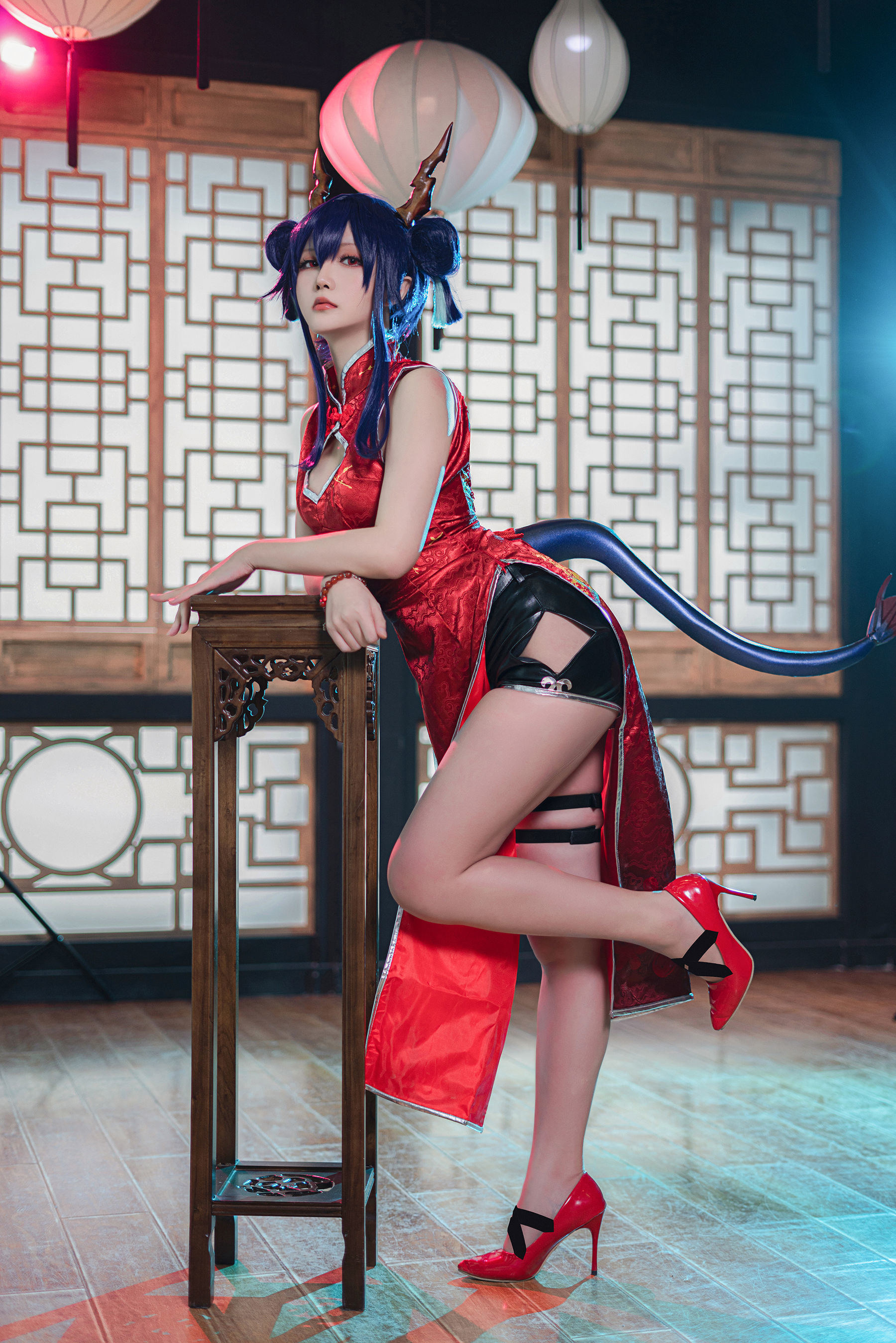 コスプレ特典] コサーお姉さん ホシノチチ - アークナイツ《チェン》