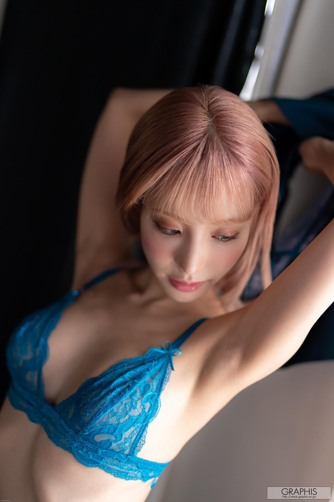 [Graphis] Kana Momonogi 桃乃木かな 180P