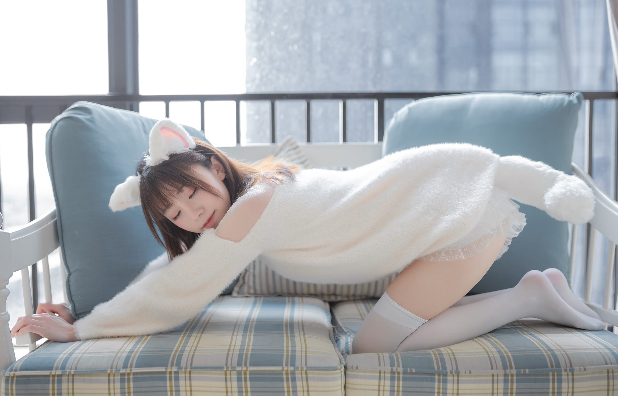 绮太郎白丝美腿大尺度美腿高清cosplay超污图
