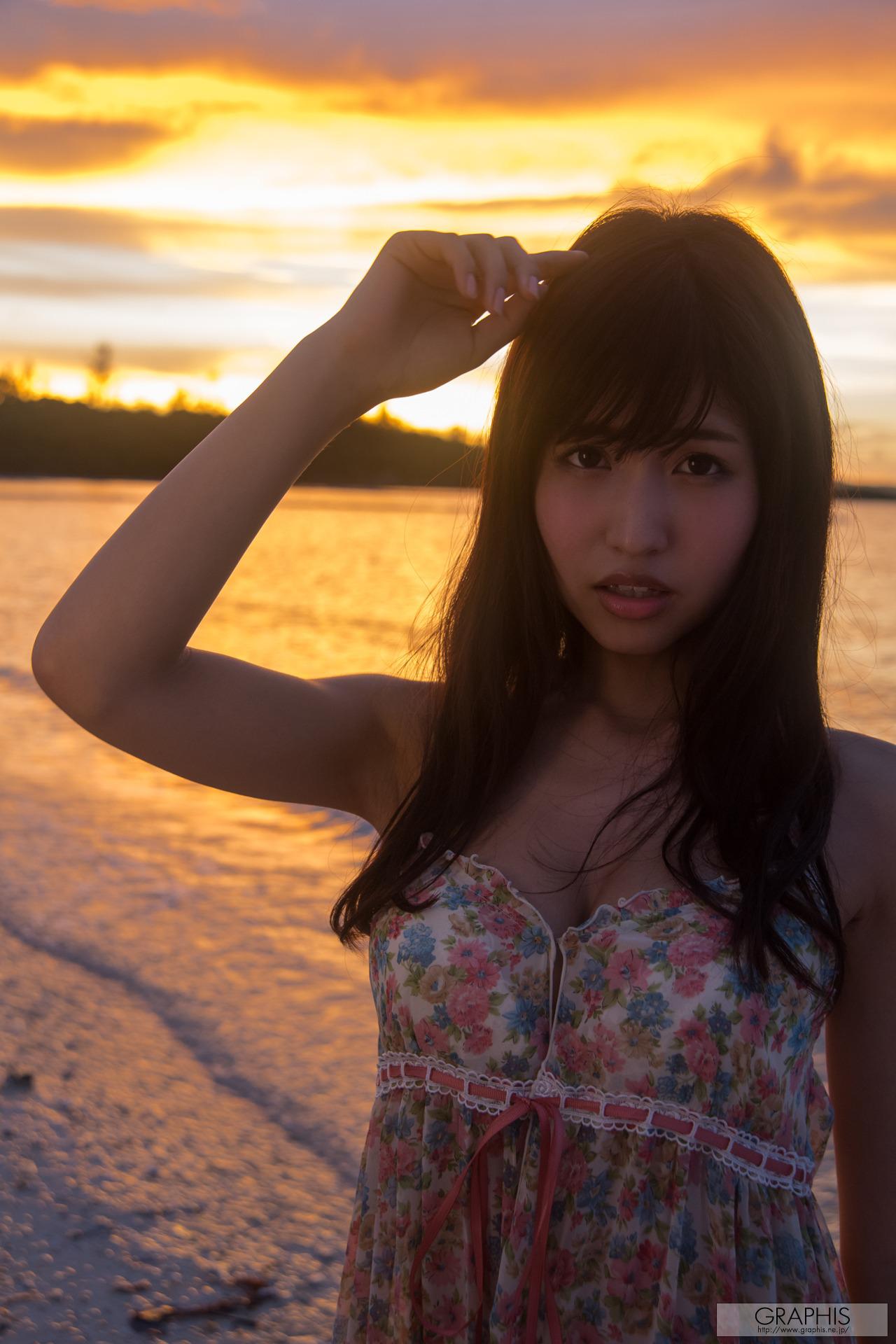 Graphis] ギャルズ No.428 桜空もも Momo Sakura [122P