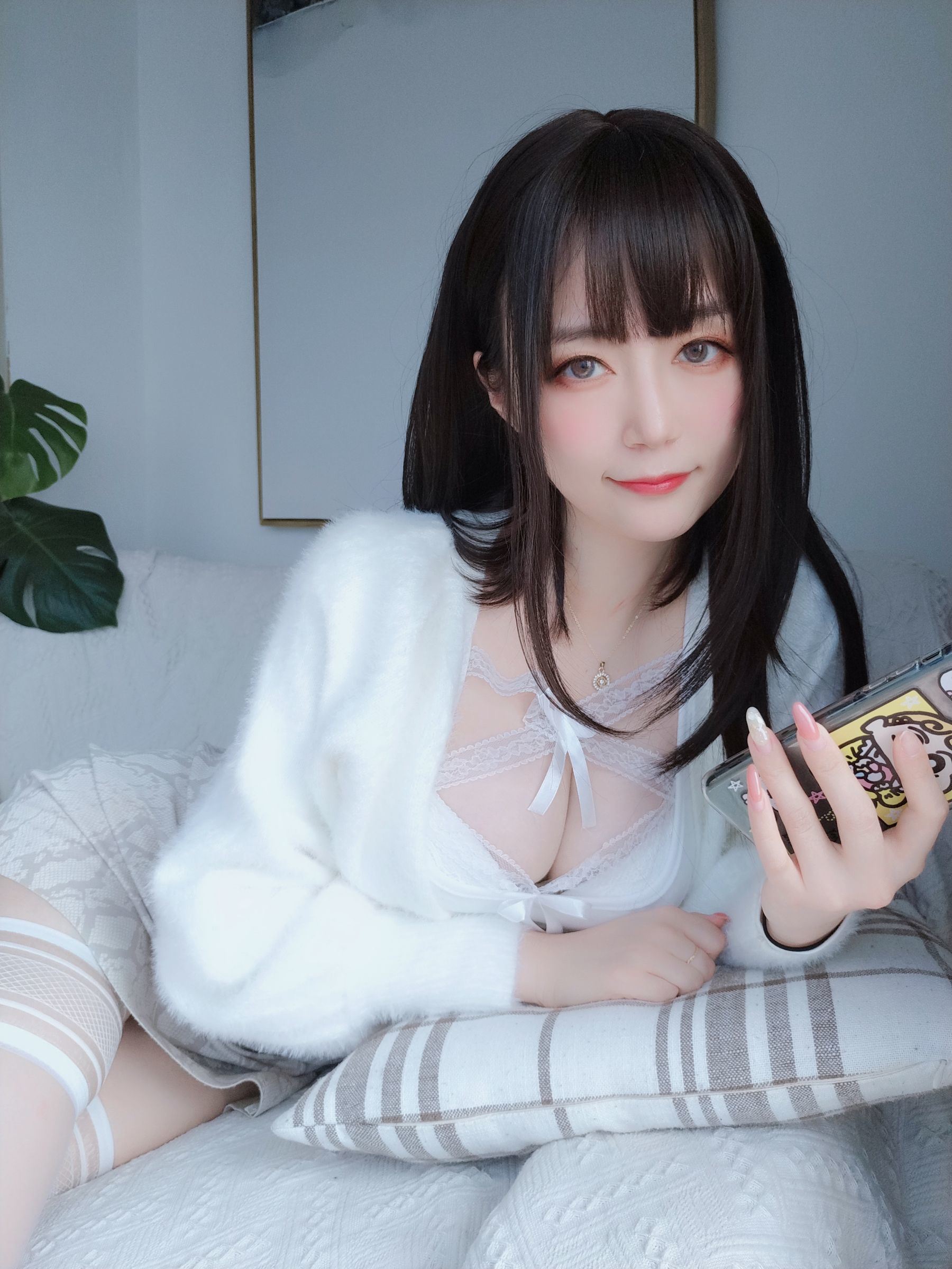 [COS福利] Coser小姐姐白银 - 白蕾丝