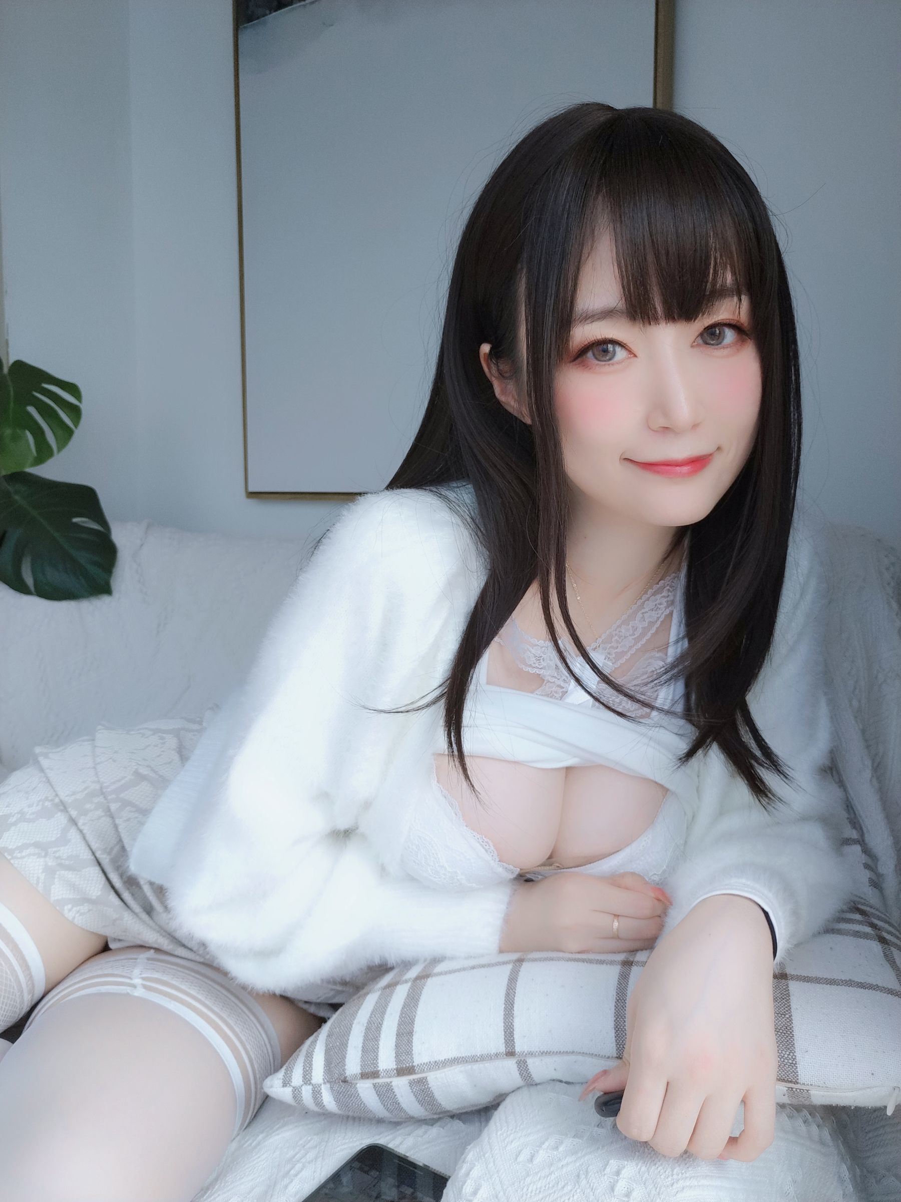 [COS福利] Coser小姐姐白银 - 白蕾丝