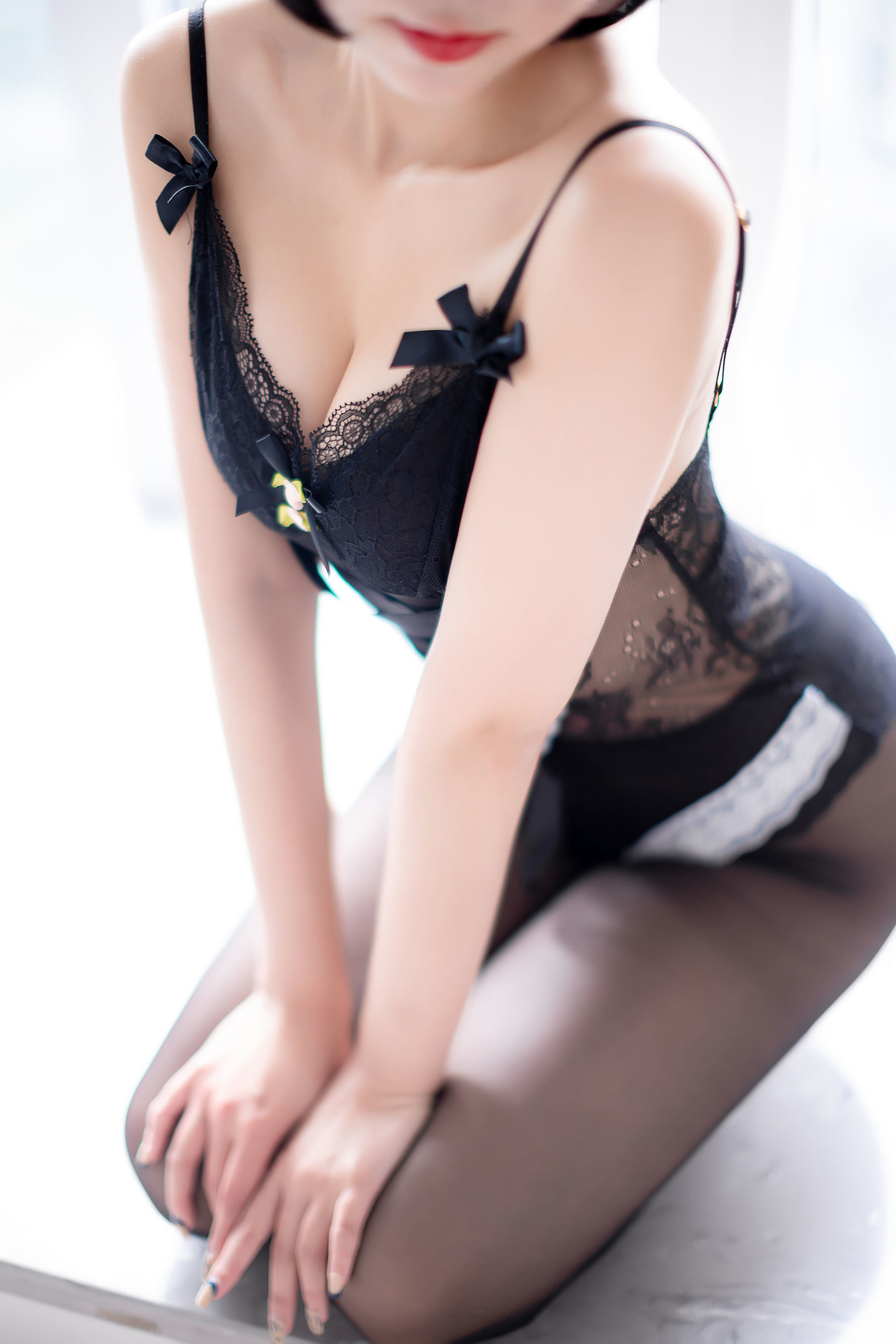 コスプレ福利] ウェイボーの萌妹 ランシャオイKiKi - 黒絲