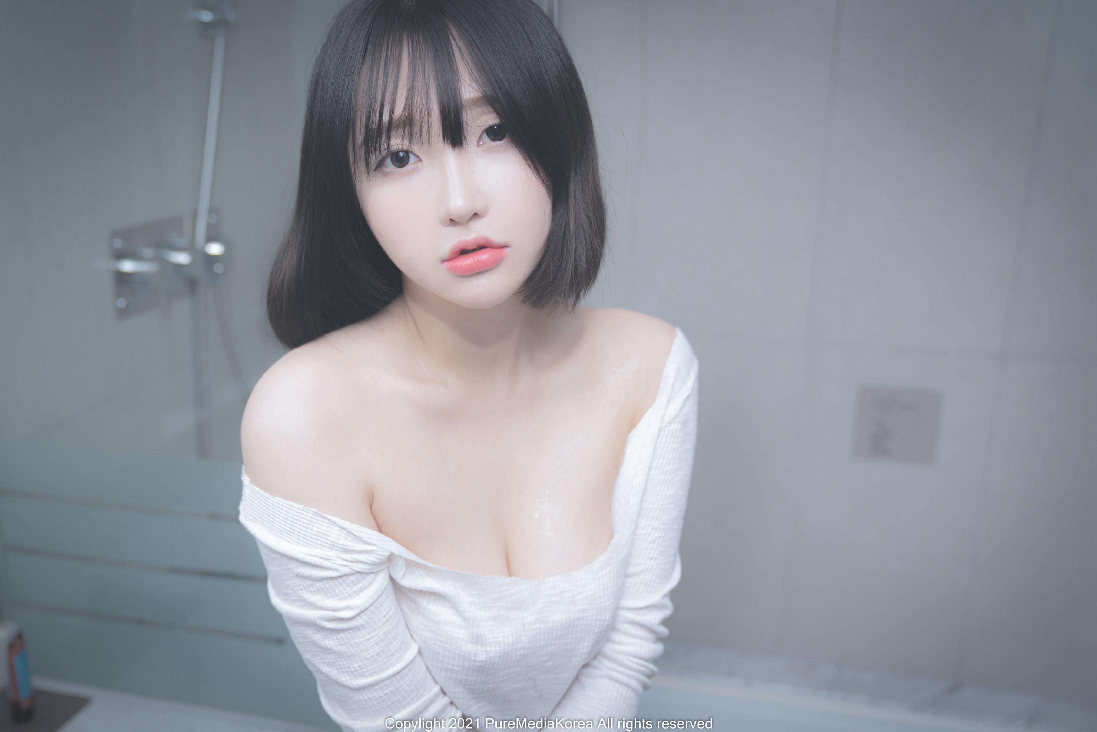 Pure Media Vol.070 Son Ye-Eun (손예은) 72P