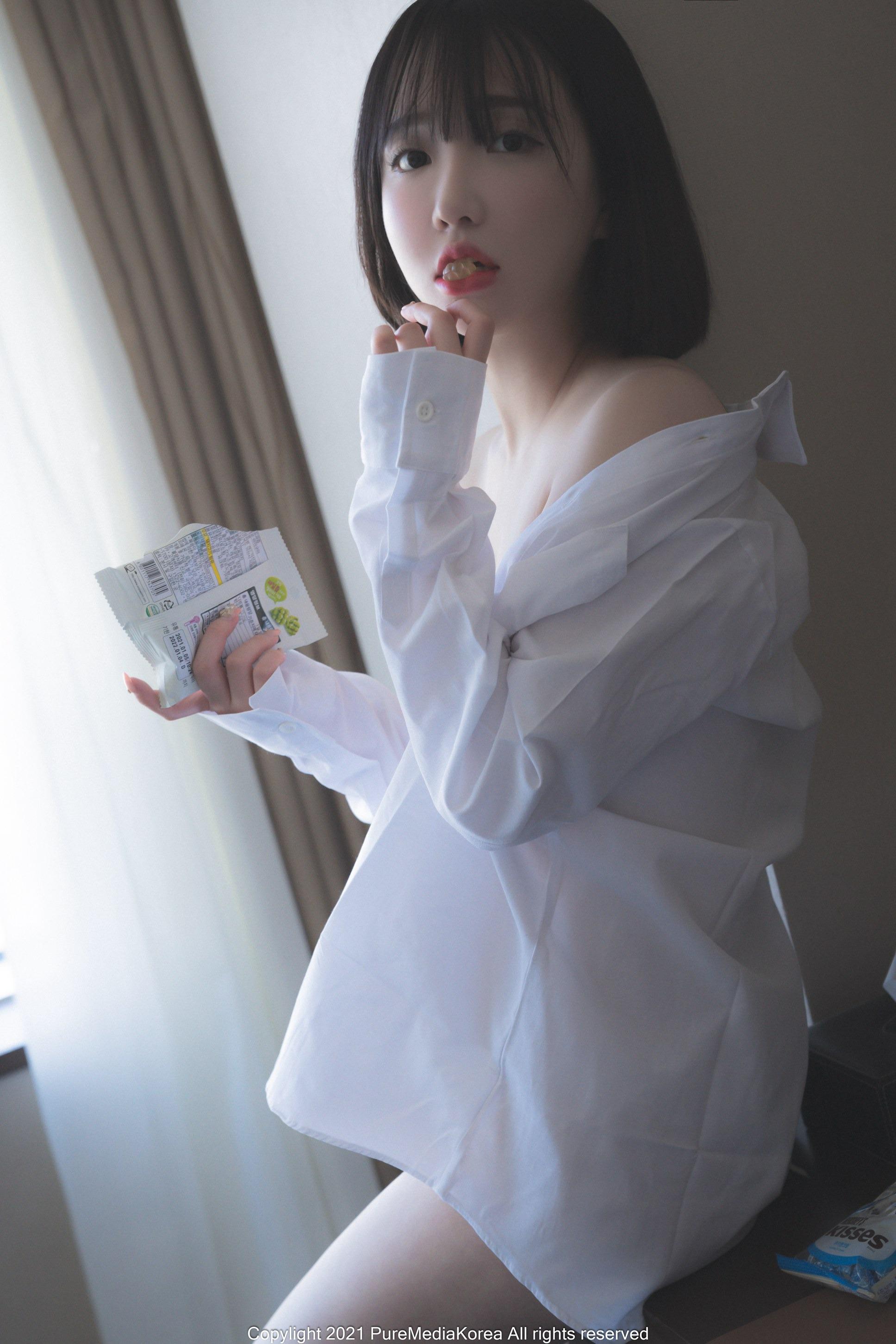 Pure Media Vol.070 Son Ye-Eun (손예은) 72P