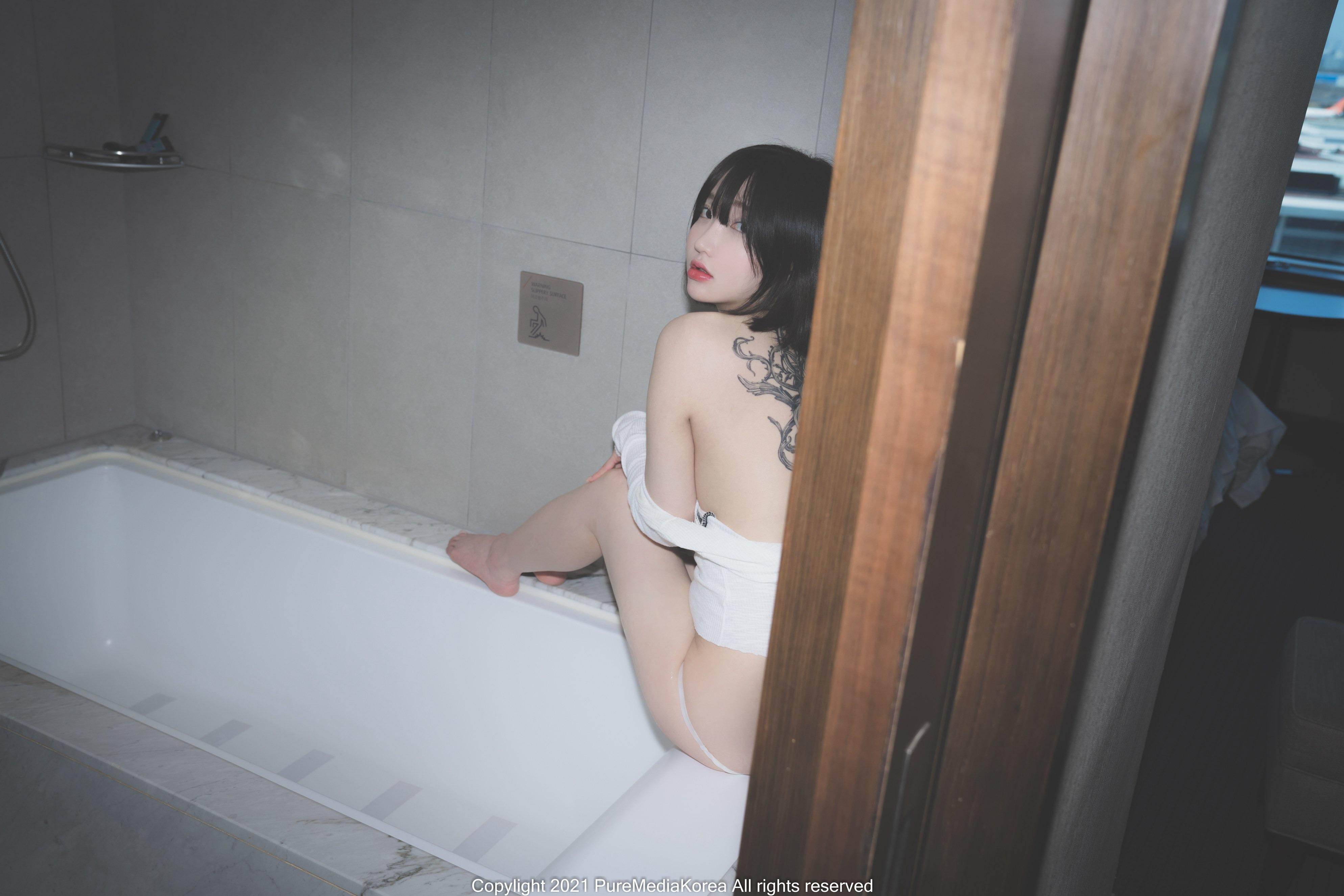 Pure Media Vol.070 Son Ye-Eun (손예은) 72P