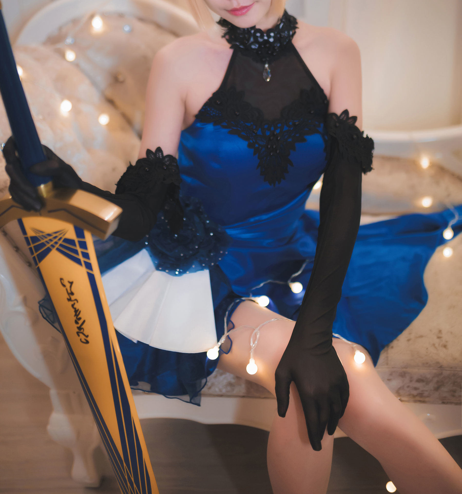 COS Welfare] Anime Blogger Da Da Juan Juan Xiao Juan - See Her Majesty the Queen