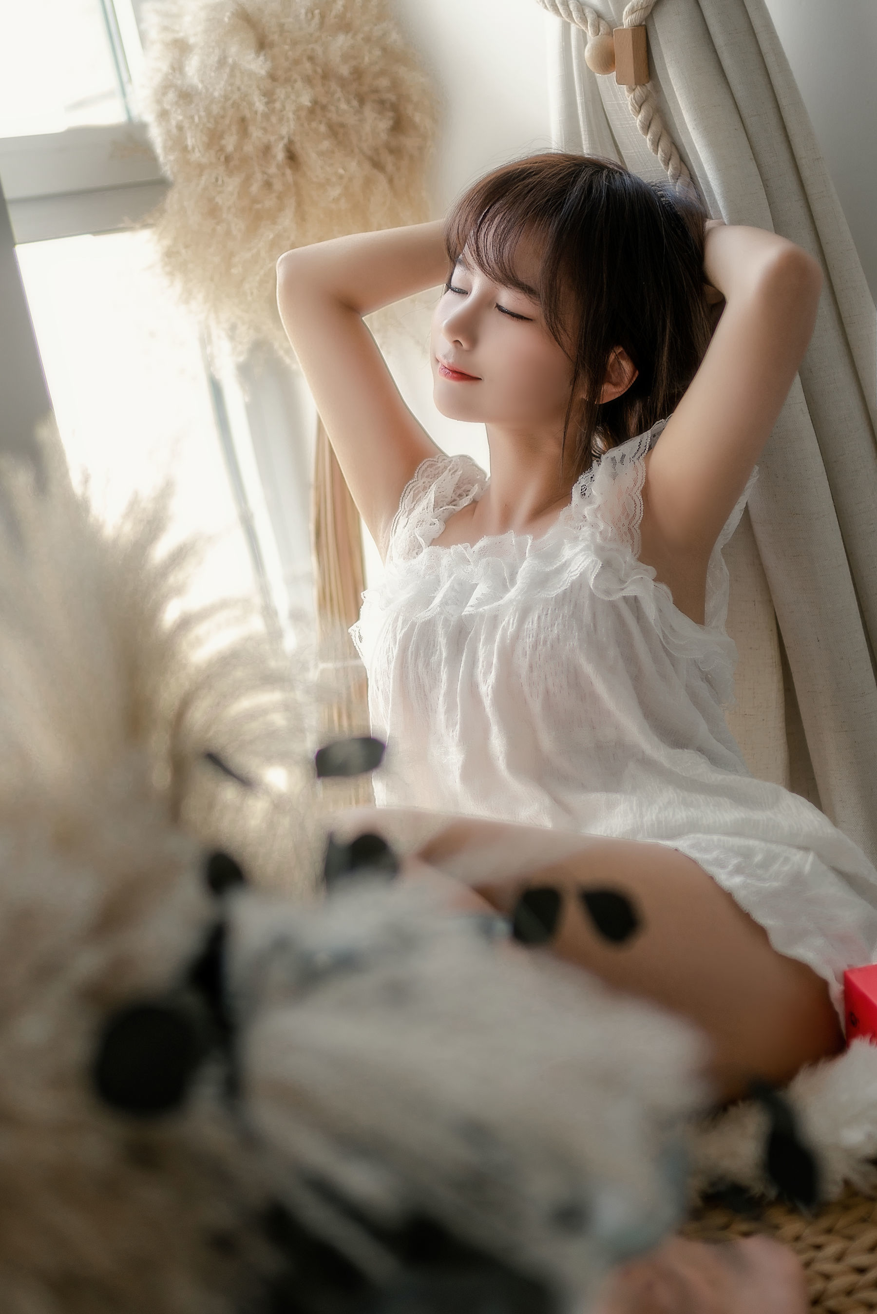 COS Phúc lợi] Blogger Anime Stun Mo Mo - Voi Áo ngủ Trắng