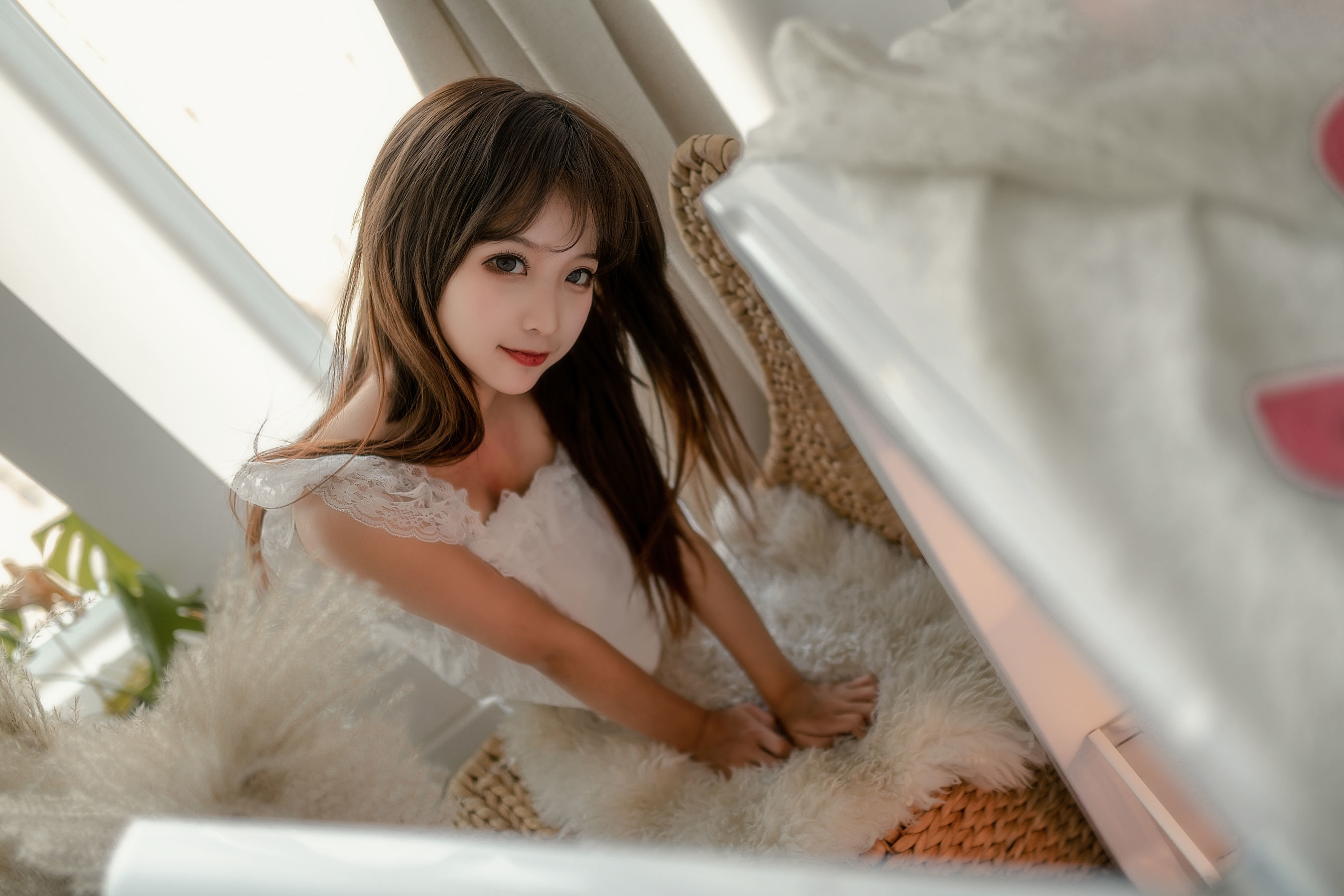 COS Phúc lợi] Blogger Anime Stun Mo Mo - Voi Áo ngủ Trắng