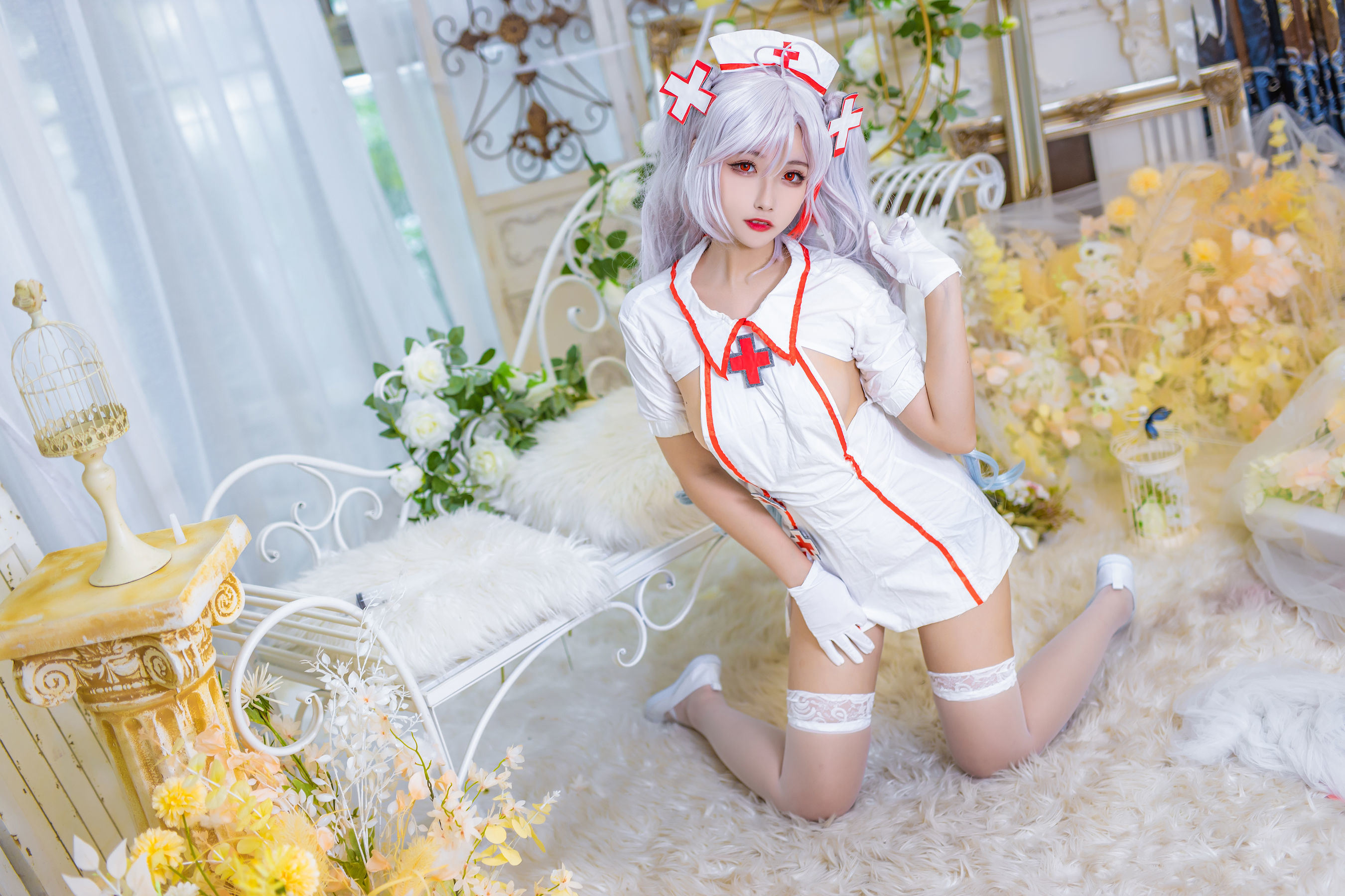 COS Phúc lợi] Cô gái Weibo Momoko Aoi Aoi - Y tá của Eugen