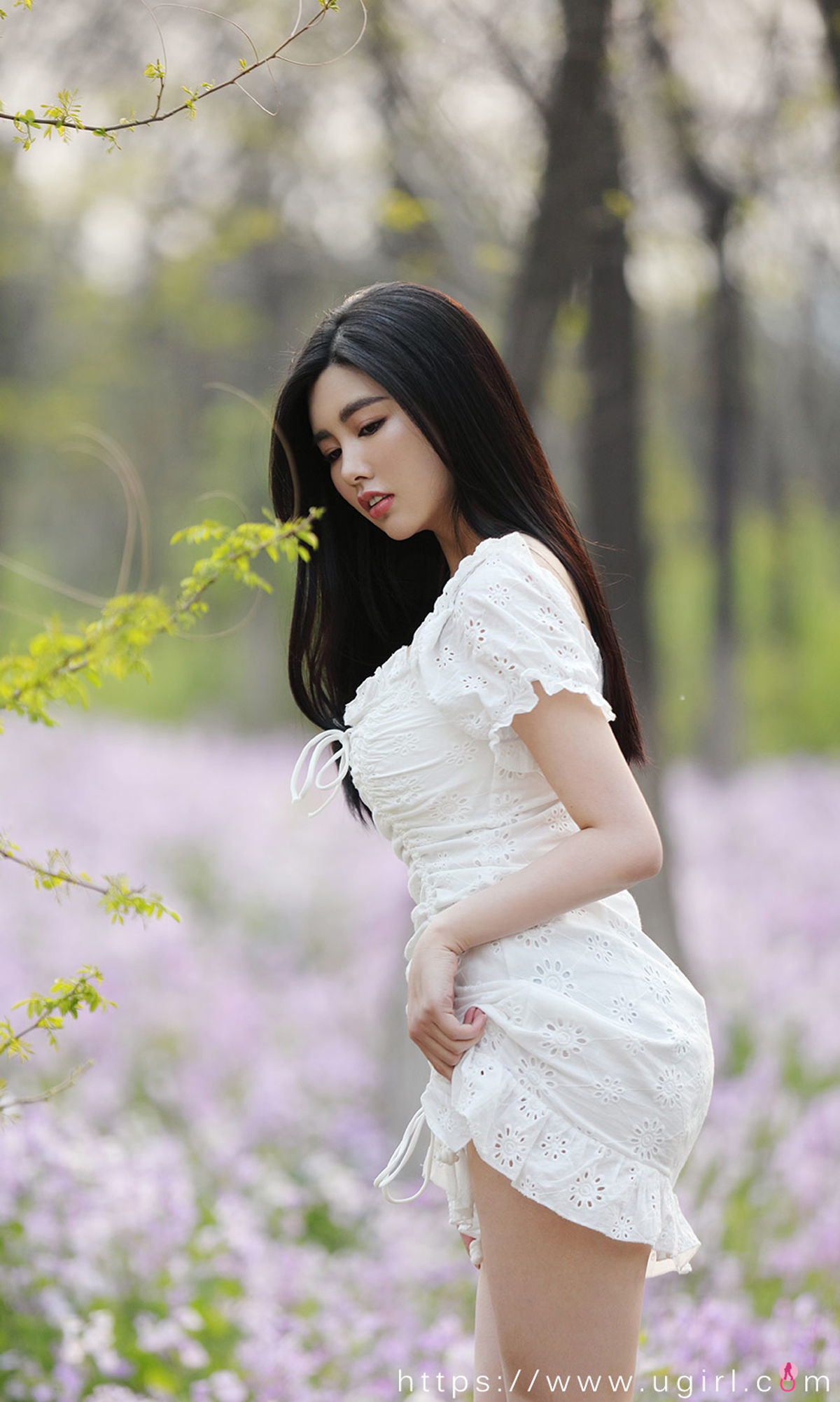Aiwu Ugirls] No.2099 Na Lộ Lộ Thiên Cám Dỗ