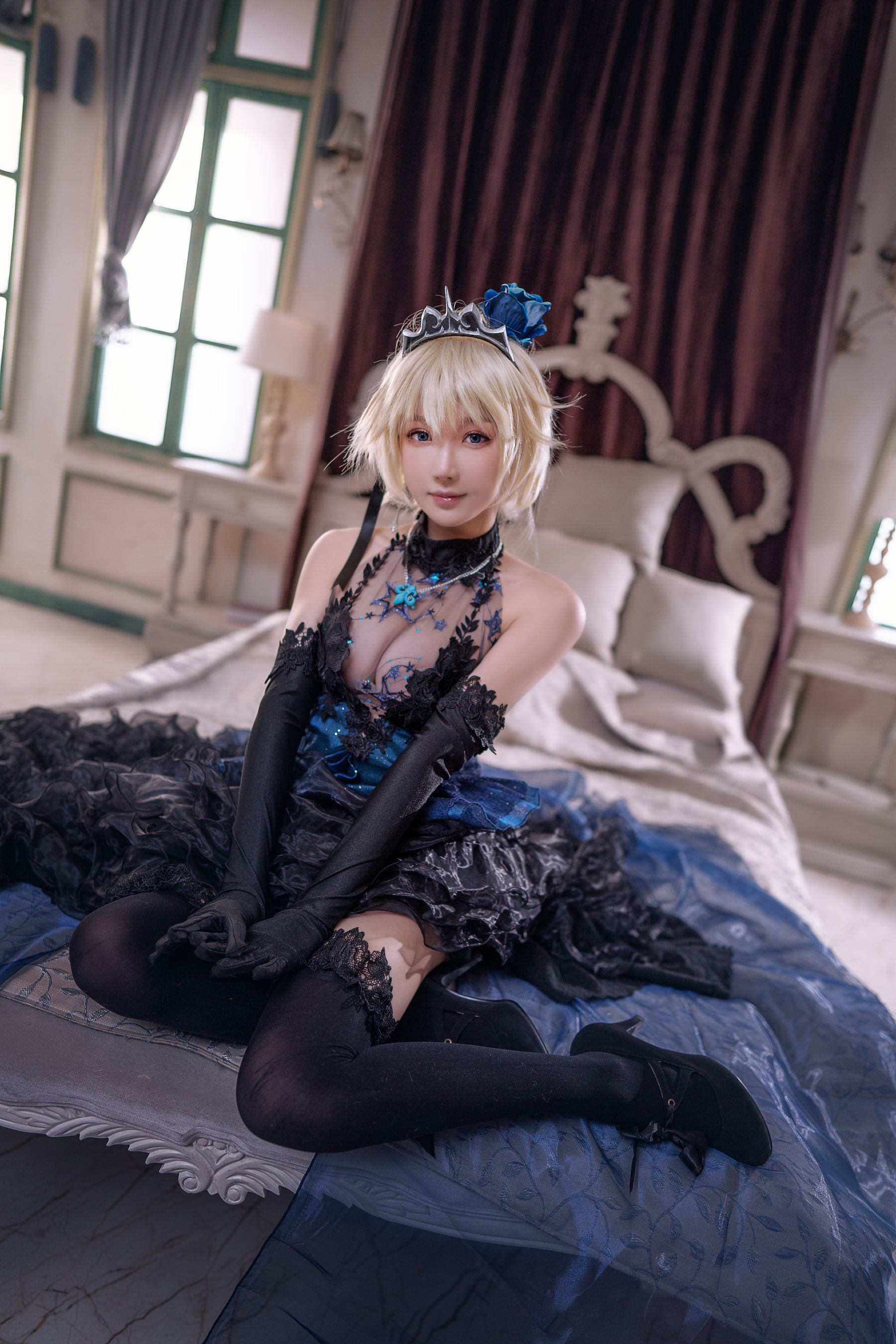 Internet Celebrity Coser Photobook] Anime Blogger A'Bao is also Bunny Girl - Joan of Arc Wedding Dress