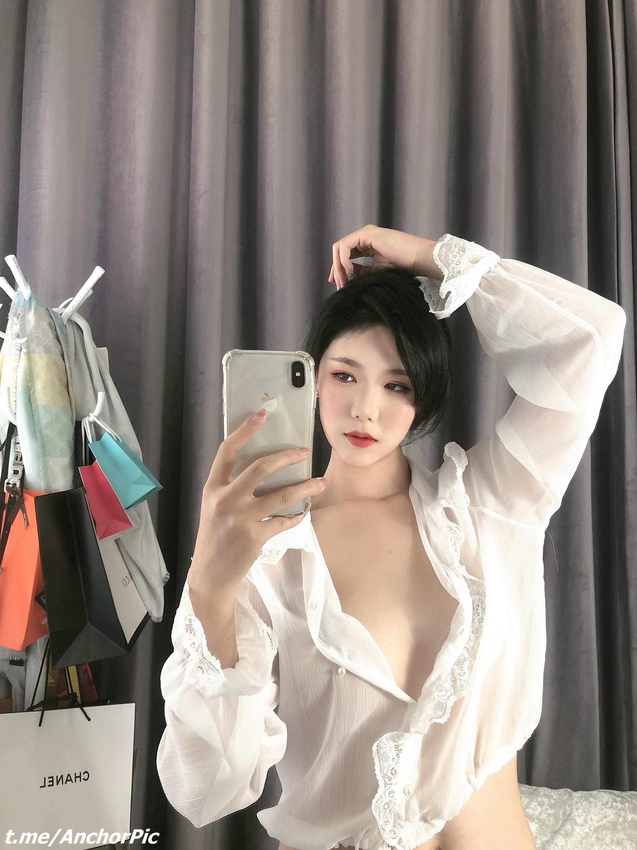 Dou Niang Li Shi Custom Photo Album | 111P Gallery