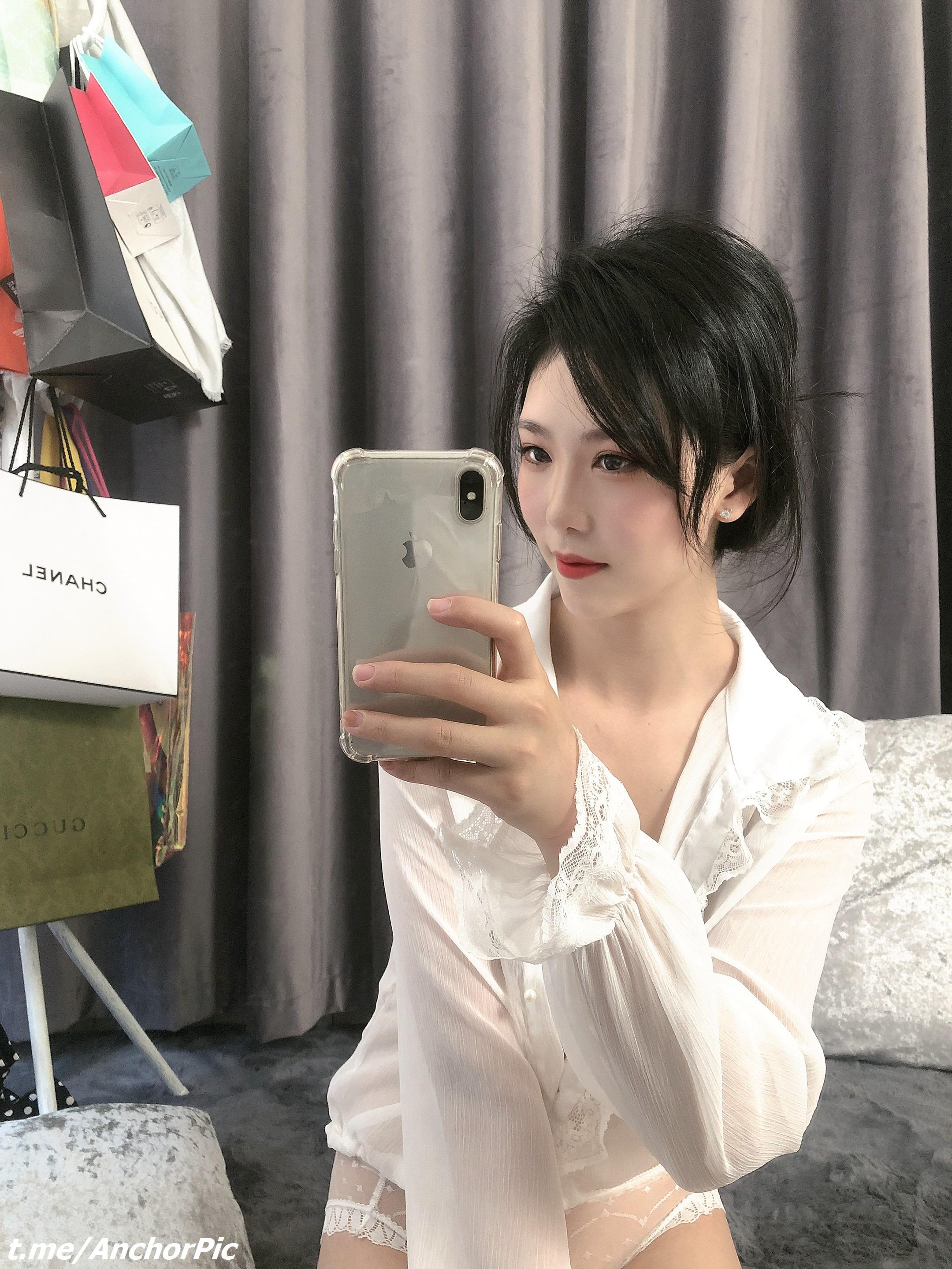 Dou Niang Li Shi Custom Photo Album | 111P Gallery