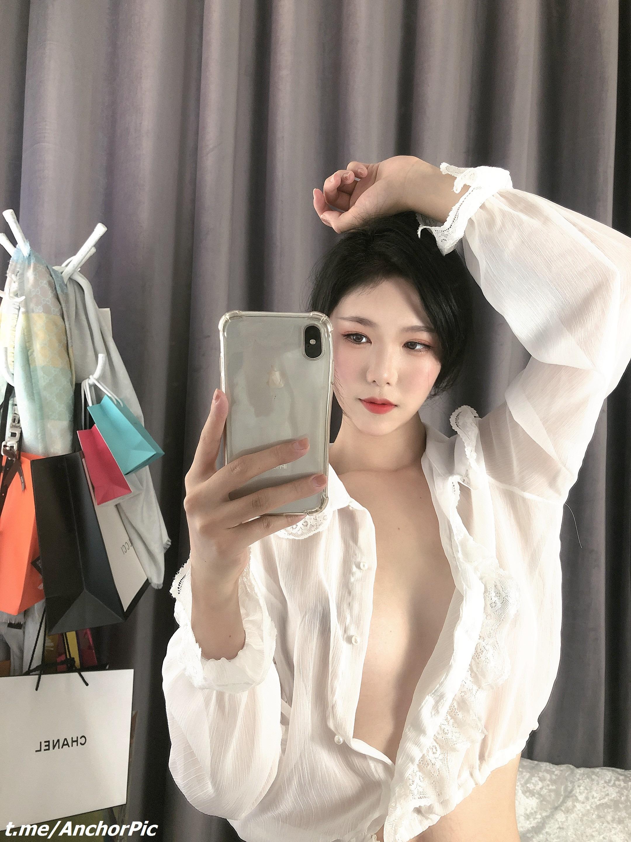 Dou Niang Li Shi Custom Photo Album | 111P Gallery