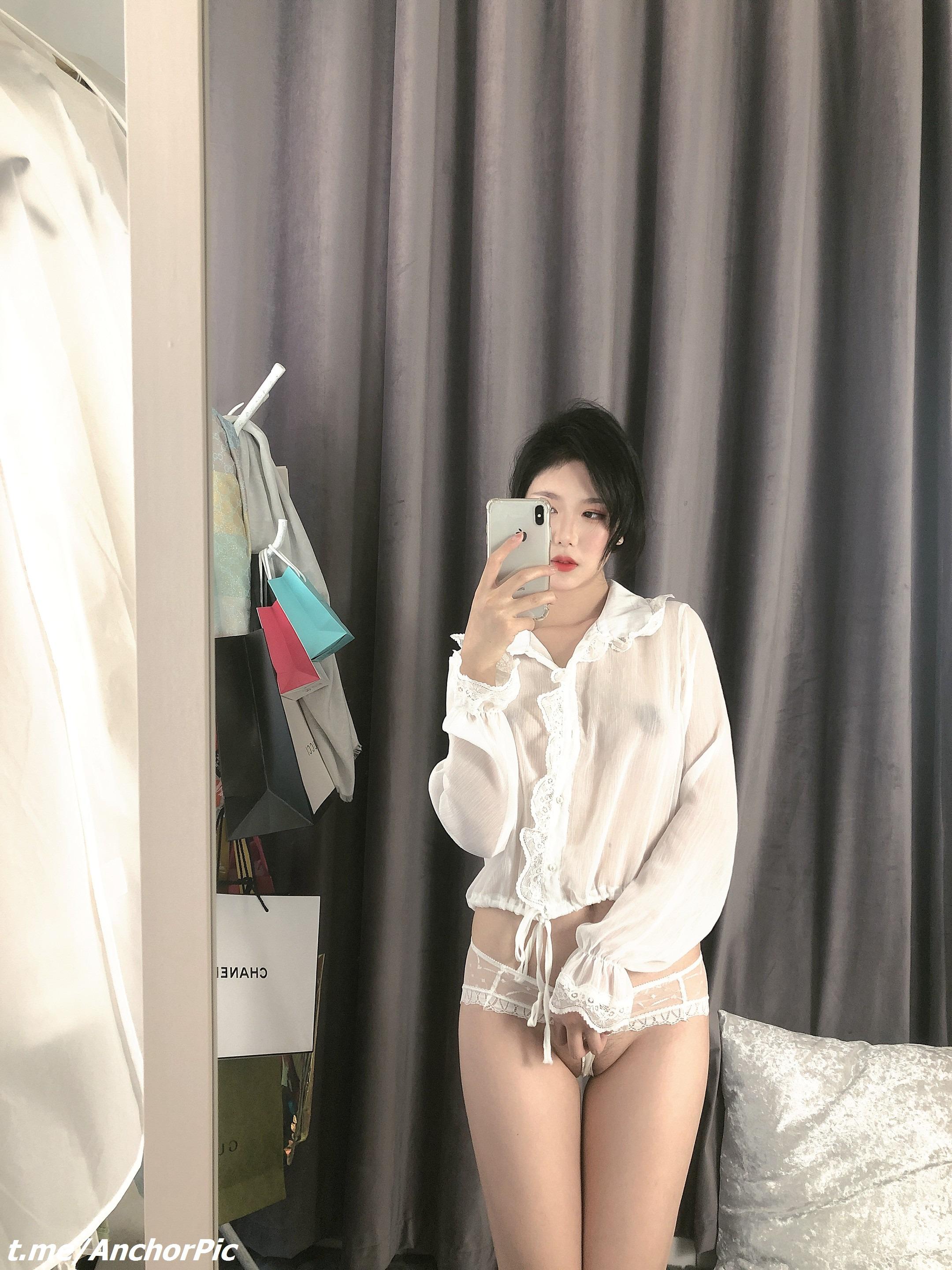 Dou Niang Li Shi Custom Photo Album | 111P Gallery