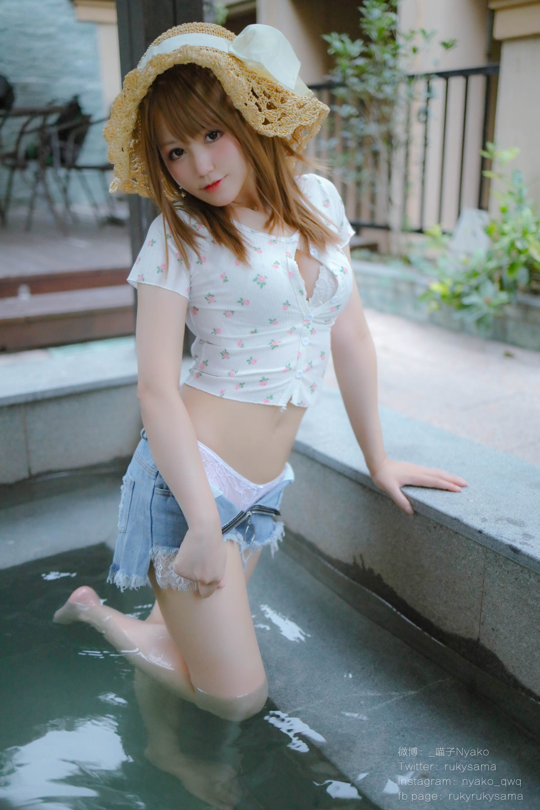 [网红COSER写真] 萌妹子Nyako喵子 - 温泉旅行