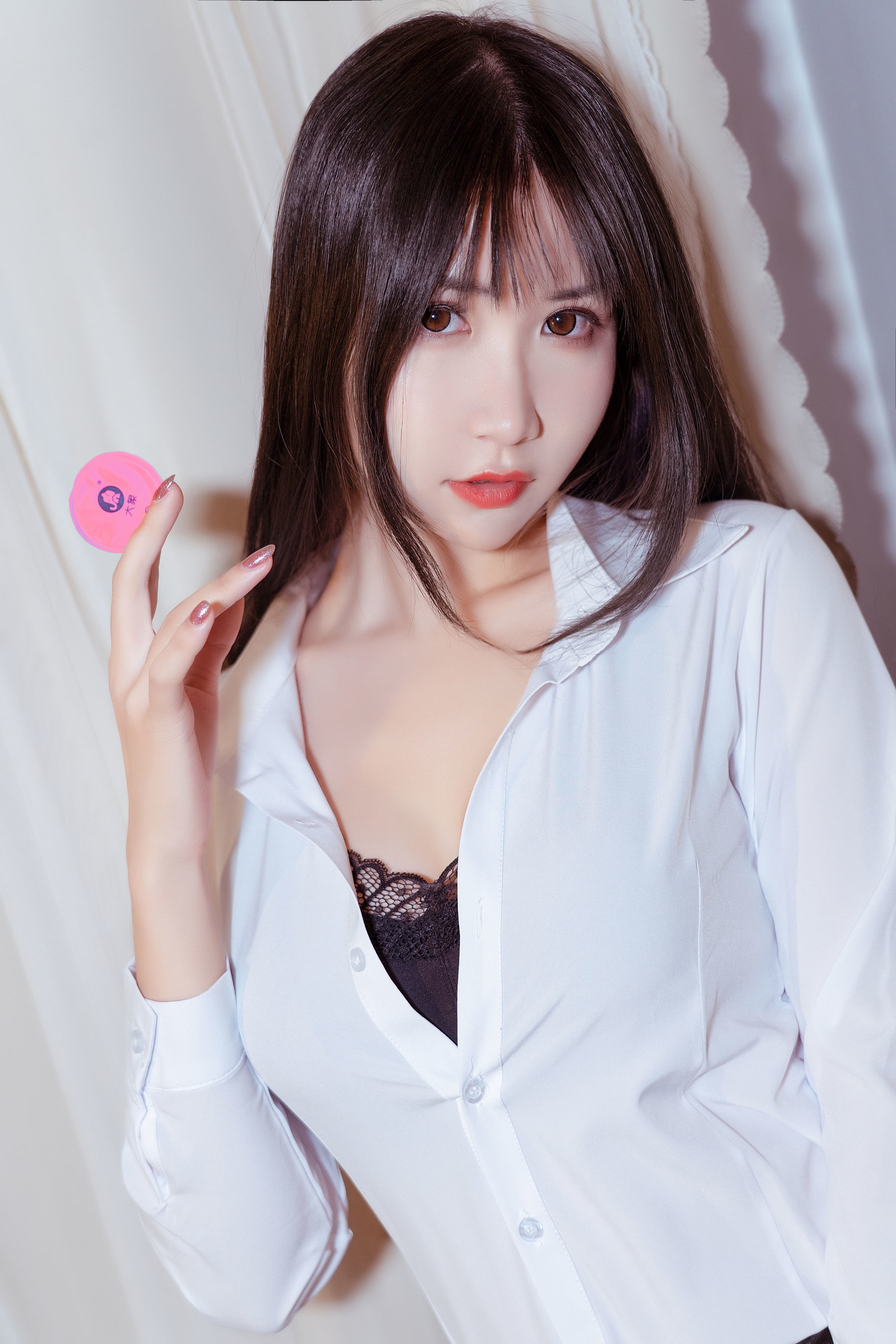 Internet Celebrity Cosplayer Photobook] Anime Blogger Ruan Yi_Fairy - Elephant OL