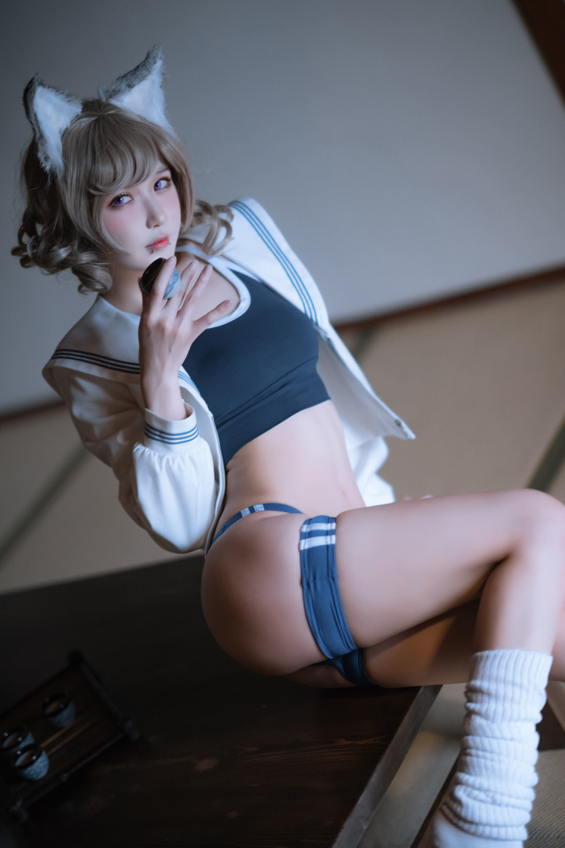 [网红COSER写真] 动漫博主阿包也是兔娘 - X型体操服