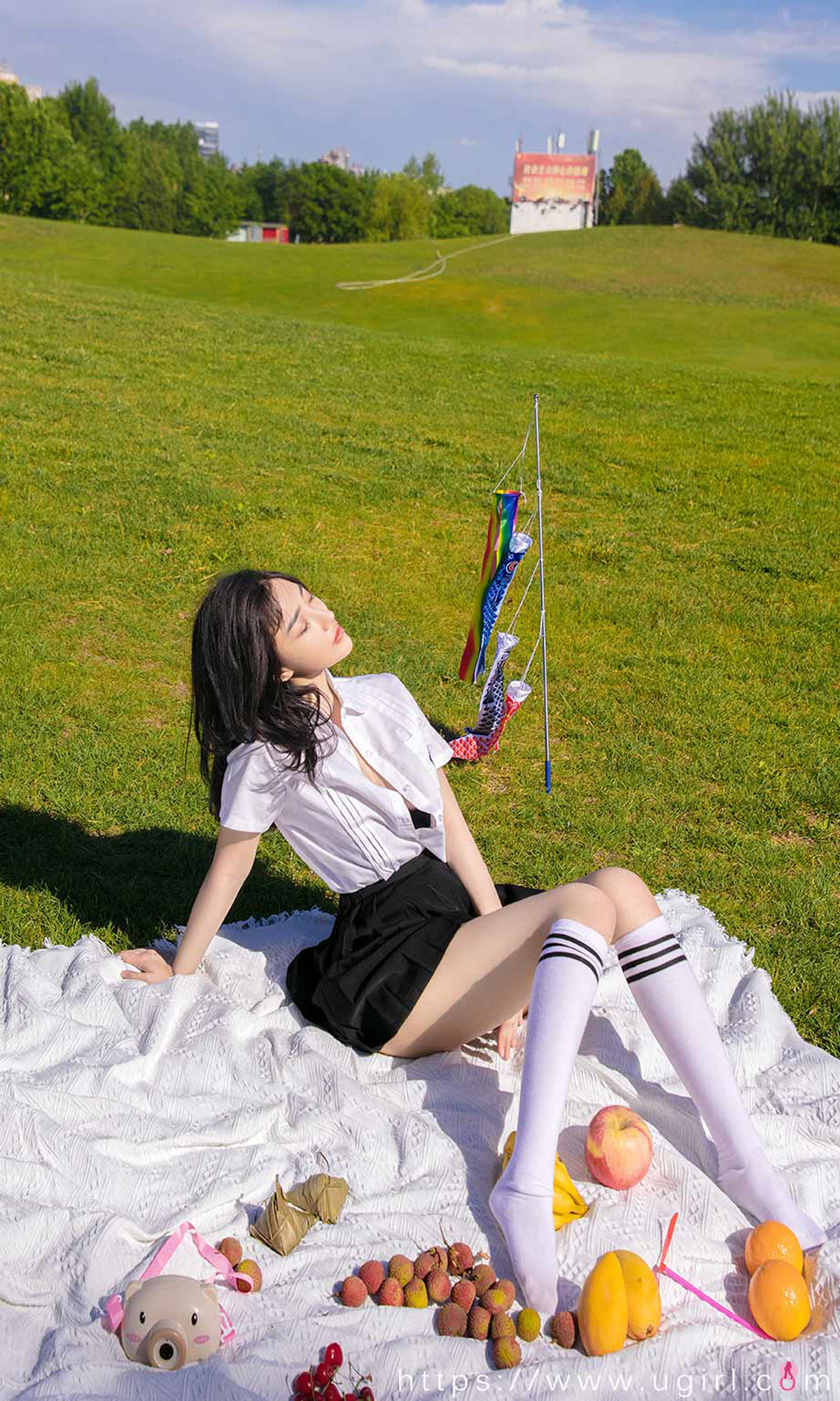 เอ๋อยู๋อู๋Ugirls] No.2110 ซีเหมินเซี่ยวอวี่ ซงชิงเซิงเซี่ย
